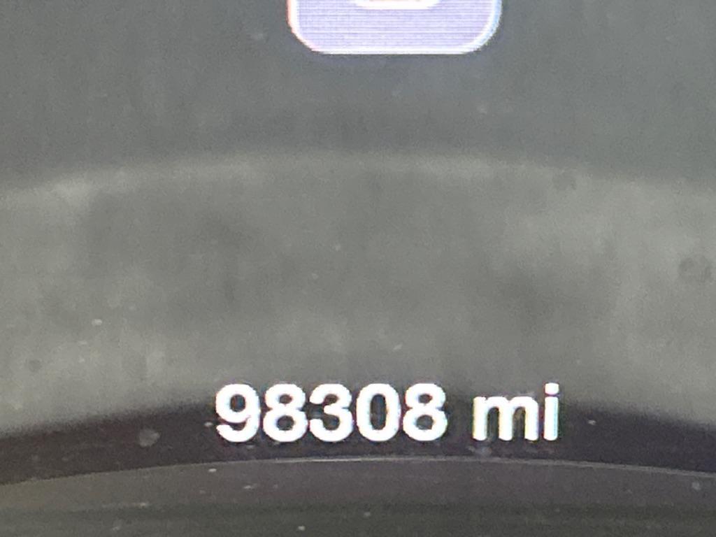 2017 SILVER DODGE DURANGO SXT (1C4RDJAG5HC) with an 3.6L engine, Automatic transmission, located at 2514 Williamson Rd NE, Roanoke, VA, 24012, (540) 265-7770, 37.294636, -79.936249 - NO CREDIT CHECK FINANCING WITH ONLY $4800 DOWN PAYMENT!!!! Check out our website www.needausedvehicle.com for our No Credit Check/ In House Financing options!! No Credit Check Available!!! In House Financing Available!!! All Clean Title Vehicles (no Salvaged or flooded vehicles ever on our lot)! - Photo#11