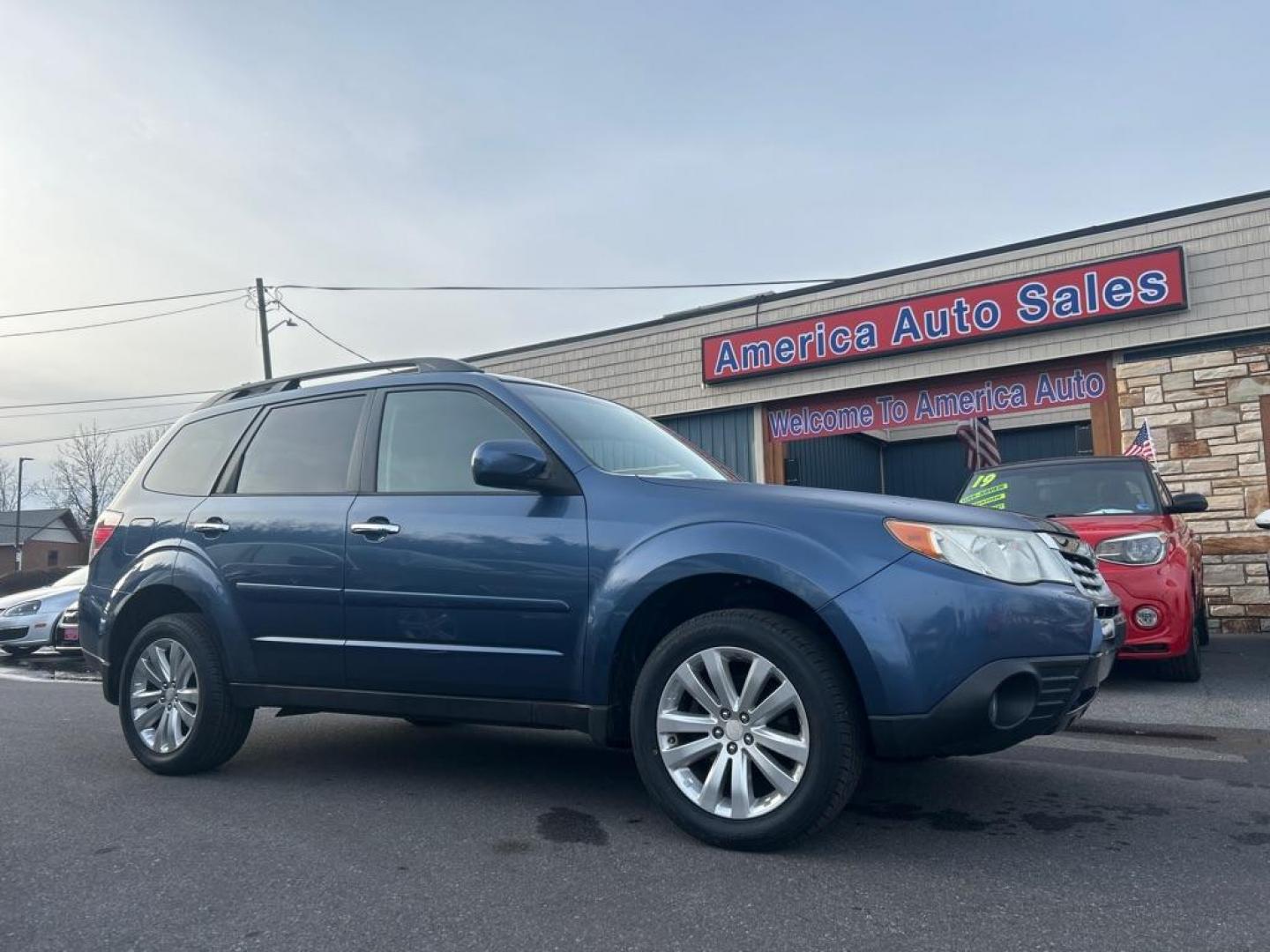 2011 BLUE SUBARU FORESTER LIMITED (JF2SHAEC2BH) with an 2.5L engine, Automatic transmission, located at 2514 Williamson Rd NE, Roanoke, VA, 24012, (540) 265-7770, 37.294636, -79.936249 - NO CREDIT CHECK FINANCING WITH ONLY $2500 DOWN PAYMENT!!!! Check out our website www.needausedvehicle.com for our No Credit Check/ In House Financing options!! No Credit Check Available!!! In House Financing Available!!! All Clean Title Vehicles (no Salvaged or flooded vehicles ever on our lot)! - Photo#0
