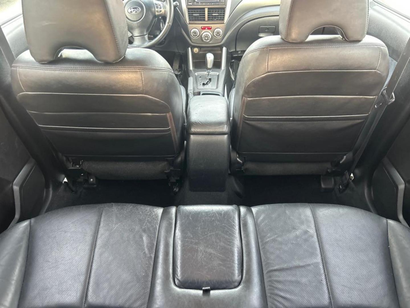2011 BLUE SUBARU FORESTER LIMITED (JF2SHAEC2BH) with an 2.5L engine, Automatic transmission, located at 2514 Williamson Rd NE, Roanoke, VA, 24012, (540) 265-7770, 37.294636, -79.936249 - NO CREDIT CHECK FINANCING WITH ONLY $2500 DOWN PAYMENT!!!! Check out our website www.needausedvehicle.com for our No Credit Check/ In House Financing options!! No Credit Check Available!!! In House Financing Available!!! All Clean Title Vehicles (no Salvaged or flooded vehicles ever on our lot)! - Photo#3