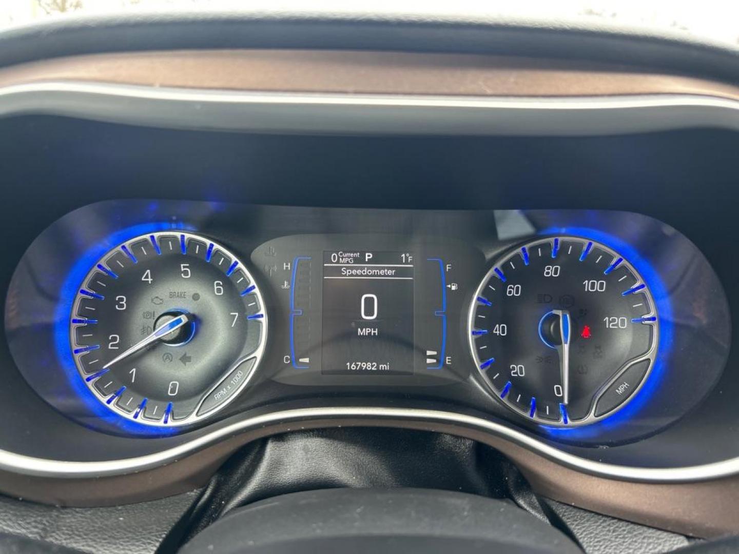 2019 GRAY CHRYSLER PACIFICA TOURING L (2C4RC1BG0KR) with an 3.6L engine, Automatic transmission, located at 2514 Williamson Rd NE, Roanoke, VA, 24012, (540) 265-7770, 37.294636, -79.936249 - NO CREDIT CHECK FINANCING WITH ONLY $3000 DOWN PAYMENT!!!! Check out our website www.needausedvehicle.com for our No Credit Check/ In House Financing options!! No Credit Check Available!!! In House Financing Available!!! All Clean Title Vehicles (no Salvaged or flooded vehicles ever on our lot)! - Photo#8