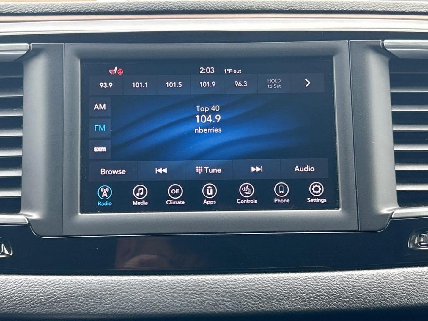 2019 GRAY CHRYSLER PACIFICA TOURING L (2C4RC1BG0KR) with an 3.6L engine, Automatic transmission, located at 2514 Williamson Rd NE, Roanoke, VA, 24012, (540) 265-7770, 37.294636, -79.936249 - NO CREDIT CHECK FINANCING WITH ONLY $3000 DOWN PAYMENT!!!! Check out our website www.needausedvehicle.com for our No Credit Check/ In House Financing options!! No Credit Check Available!!! In House Financing Available!!! All Clean Title Vehicles (no Salvaged or flooded vehicles ever on our lot)! - Photo#12