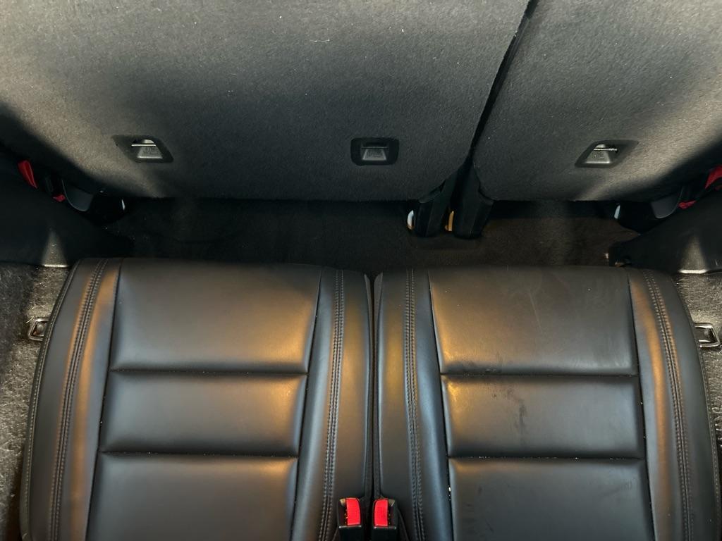 2014 WHITE DODGE DURANGO LIMITED (1C4RDJDG7EC) with an 3.6L engine, Automatic transmission, located at 2514 Williamson Rd NE, Roanoke, VA, 24012, (540) 265-7770, 37.294636, -79.936249 - NO CREDIT CHECK FINANCING WITH ONLY $4000 DOWN PAYMENT!!!! Check out our website www.needausedvehicle.com for our No Credit Check/ In House Financing options!! No Credit Check Available!!! In House Financing Available!!! All Clean Title Vehicles (no Salvaged or flooded vehicles ever on our lot)! - Photo#3