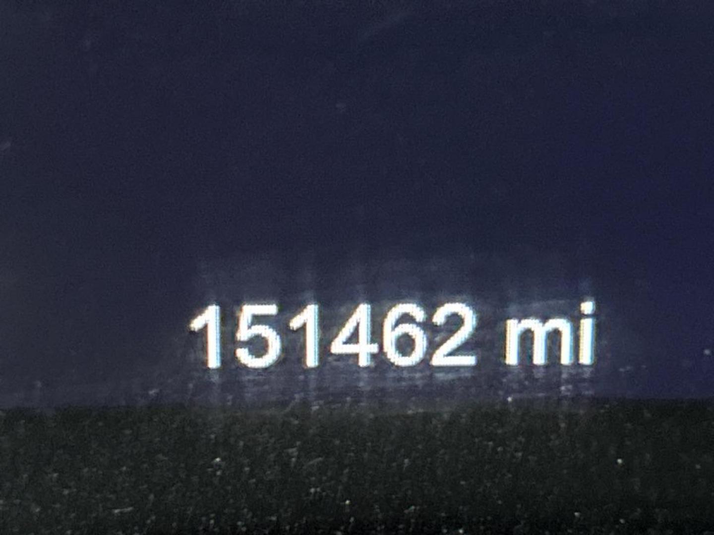 2014 WHITE DODGE DURANGO LIMITED (1C4RDJDG7EC) with an 3.6L engine, Automatic transmission, located at 2514 Williamson Rd NE, Roanoke, VA, 24012, (540) 265-7770, 37.294636, -79.936249 - NO CREDIT CHECK FINANCING WITH ONLY $4000 DOWN PAYMENT!!!! Check out our website www.needausedvehicle.com for our No Credit Check/ In House Financing options!! No Credit Check Available!!! In House Financing Available!!! All Clean Title Vehicles (no Salvaged or flooded vehicles ever on our lot)! - Photo#12