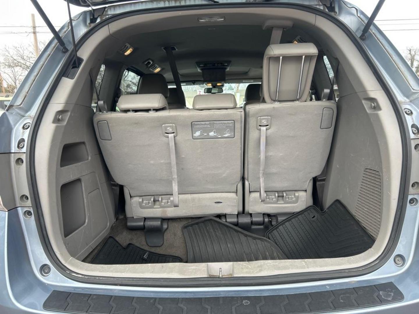 2014 BLUE HONDA ODYSSEY TOURING (5FNRL5H98EB) with an 3.5L engine, Automatic transmission, located at 2514 Williamson Rd NE, Roanoke, VA, 24012, (540) 265-7770, 37.294636, -79.936249 - NO CREDIT CHECK FINANCING WITH ONLY $3500 DOWN PAYMENT!!!! Check out our website www.needausedvehicle.com for our No Credit Check/ In House Financing options!! No Credit Check Available!!! In House Financing Available!!! All Clean Title Vehicles (no Salvaged or flooded vehicles ever on our lot)! - Photo#2