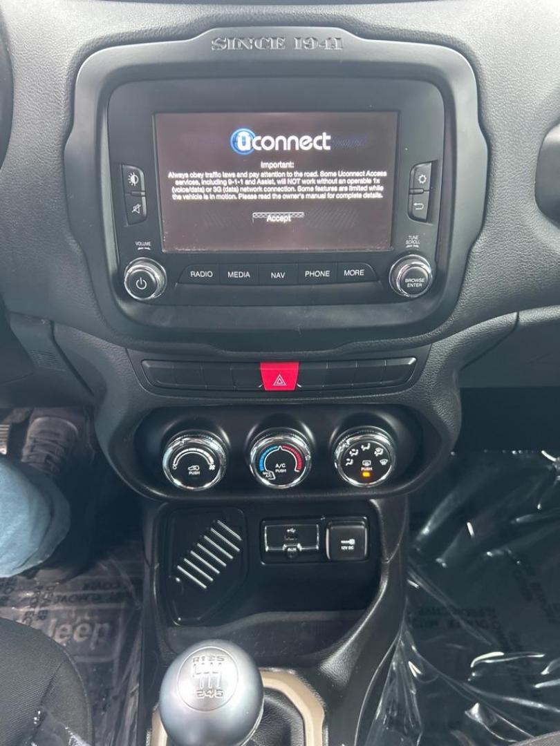 2015 BLUE JEEP RENEGADE LATITUDE (ZACCJABH0FP) with an 1.4L engine, 6-Speed Manual transmission, located at 2514 Williamson Rd NE, Roanoke, VA, 24012, (540) 265-7770, 37.294636, -79.936249 - Photo#8