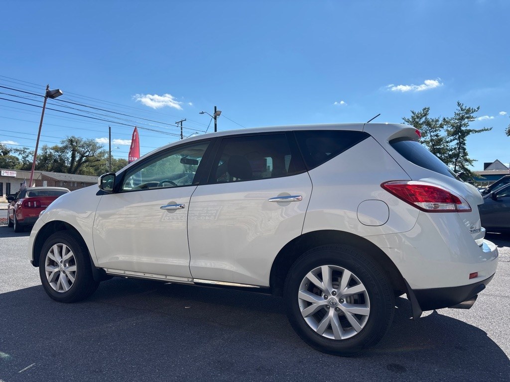 2012 WHITE NISSAN MURANO S (JN8AZ1MW8CW) with an 3.5L engine, Continuously Variable transmission, located at 2514 Williamson Rd NE, Roanoke, VA, 24012, (540) 265-7770, 37.294636, -79.936249 - NO CREDIT CHECK FINANCING WITH ONLY $1900 DOWN PAYMENT!!!! Check out our website www.needausedvehicle.com for our No Credit Check/ In House Financing options!! No Credit Check Available!!! In House Financing Available!!! All Clean Title Vehicles (no Salvaged or flooded vehicles ever on our lot)!- Photo#1