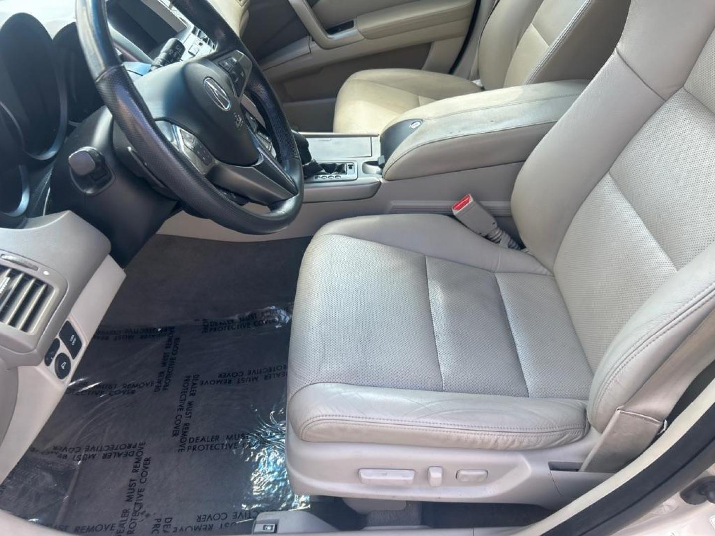 2011 GRAY ACURA RDX (5J8TB1H26BA) with an 2.3L engine, Automatic transmission, located at 2514 Williamson Rd NE, Roanoke, VA, 24012, (540) 265-7770, 37.294636, -79.936249 - NO CREDIT CHECK FINANCING WITH ONLY $2200 DOWN PAYMENT!!!! Check out our website www.needausedvehicle.com for our No Credit Check/ In House Financing options!! No Credit Check Available!!! In House Financing Available!!! All Clean Title Vehicles (no Salvaged or flooded vehicles ever on our lot)!- Photo#5