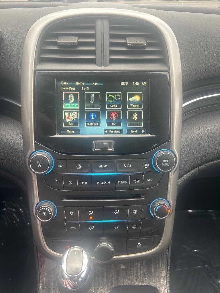 2016 WHITE CHEVROLET MALIBU LIMITED LT (1G11C5SA6GF) with an 2.5L engine, Automatic transmission, located at 2514 Williamson Rd NE, Roanoke, VA, 24012, (540) 265-7770, 37.294636, -79.936249 - NO CREDIT CHECK FINANCING WITH ONLY $3300 DOWN PAYMENT!!!! Check out our website www.needausedvehicle.com for our No Credit Check/ In House Financing options!! No Credit Check Available!!! In House Financing Available!!! All Clean Title Vehicles (no Salvaged or flooded vehicles ever on our lot)! - Photo#5