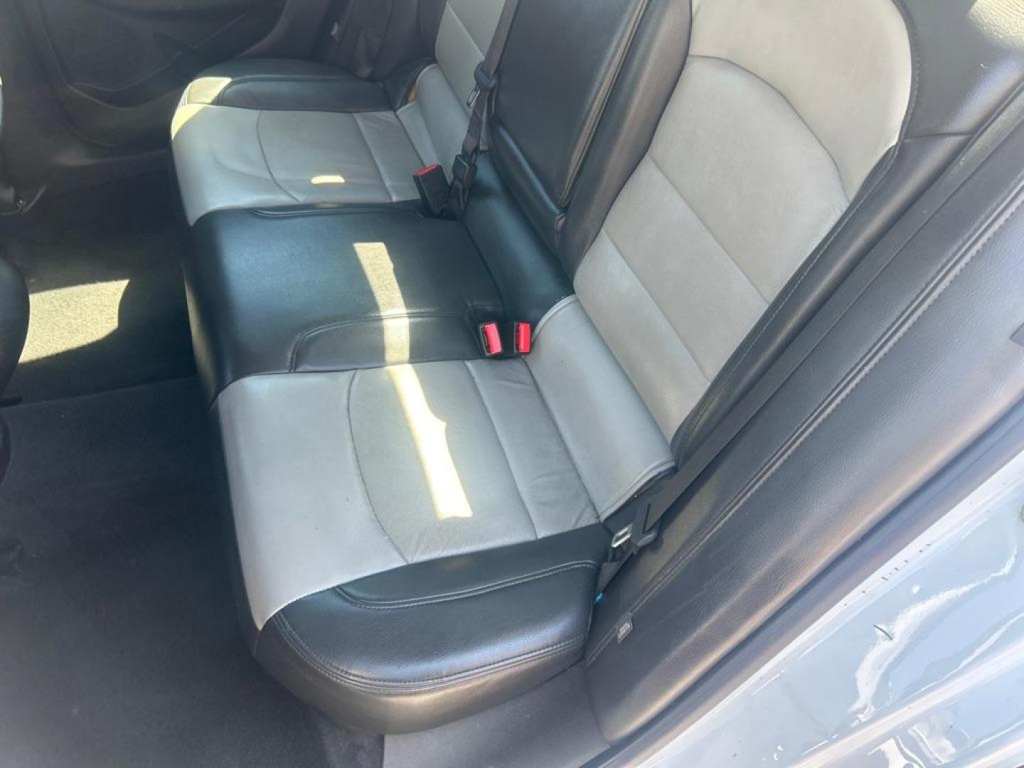2016 WHITE CHEVROLET MALIBU LS (1G1ZB5STXGF) with an 1.5L engine, Automatic transmission, located at 2514 Williamson Rd NE, Roanoke, VA, 24012, (540) 265-7770, 37.294636, -79.936249 - NO CREDIT CHECK FINANCING WITH ONLY $2300 DOWN PAYMENT!!!! Check out our website www.needausedvehicle.com for our No Credit Check/ In House Financing options!! No Credit Check Available!!! In House Financing Available!!! All Clean Title Vehicles (no Salvaged or flooded vehicles ever on our lot)! - Photo#4