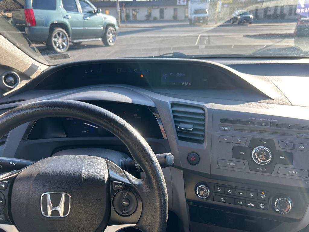 2012 SILVER HONDA CIVIC EX (2HGFG3B85CH) with an 1.8L engine, Automatic transmission, located at 2514 Williamson Rd NE, Roanoke, VA, 24012, (540) 265-7770, 37.294636, -79.936249 - NO CREDIT CHECK FINANCING WITH ONLY $2800 DOWN PAYMENT!!!! Check out our website www.needausedvehicle.com for our No Credit Check/ In House Financing options!! No Credit Check Available!!! In House Financing Available!!! All Clean Title Vehicles (no Salvaged or flooded vehicles ever on our lot)! - Photo#4