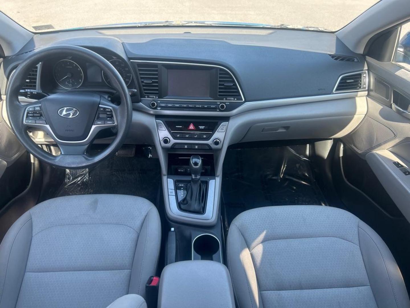 2017 BLUE HYUNDAI ELANTRA SE (KMHD84LF5HU) with an 2.0L engine, Automatic transmission, located at 2514 Williamson Rd NE, Roanoke, VA, 24012, (540) 265-7770, 37.294636, -79.936249 - NO CREDIT CHECK FINANCING WITH ONLY $2300 DOWN PAYMENT!!!! Check out our website www.needausedvehicle.com for our No Credit Check/ In House Financing options!! No Credit Check Available!!! In House Financing Available!!! All Clean Title Vehicles (no Salvaged or flooded vehicles ever on our lot)! - Photo#5