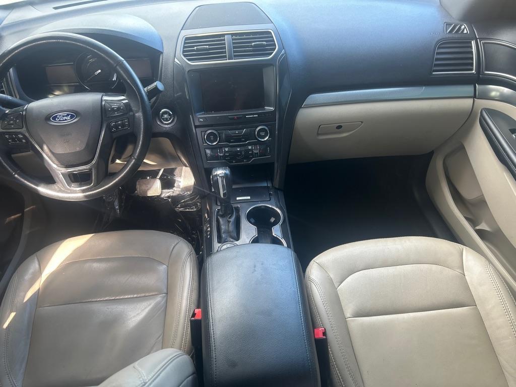 2018 WHITE FORD EXPLORER XLT (1FM5K8D83JG) with an 3.5L engine, Automatic transmission, located at 2514 Williamson Rd NE, Roanoke, VA, 24012, (540) 265-7770, 37.294636, -79.936249 - NO CREDIT CHECK FINANCING WITH ONLY $4300 DOWN PAYMENT!!!! Check out our website www.needausedvehicle.com for our No Credit Check/ In House Financing options!! No Credit Check Available!!! In House Financing Available!!! All Clean Title Vehicles (no Salvaged or flooded vehicles ever on our lot)! - Photo#8