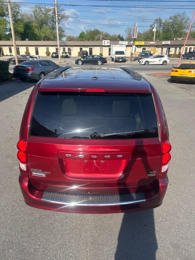 2019 RED DODGE GRAND CARAVAN SXT (2C4RDGCG8KR) with an 3.6L engine, Automatic transmission, located at 2514 Williamson Rd NE, Roanoke, VA, 24012, (540) 265-7770, 37.294636, -79.936249 - NO CREDIT CHECK FINANCING WITH ONLY $3200 DOWN PAYMENT!!!! Check out our website www.needausedvehicle.com for our No Credit Check/ In House Financing options!! No Credit Check Available!!! In House Financing Available!!! All Clean Title Vehicles (no Salvaged or flooded vehicles ever on our lot)! - Photo#11