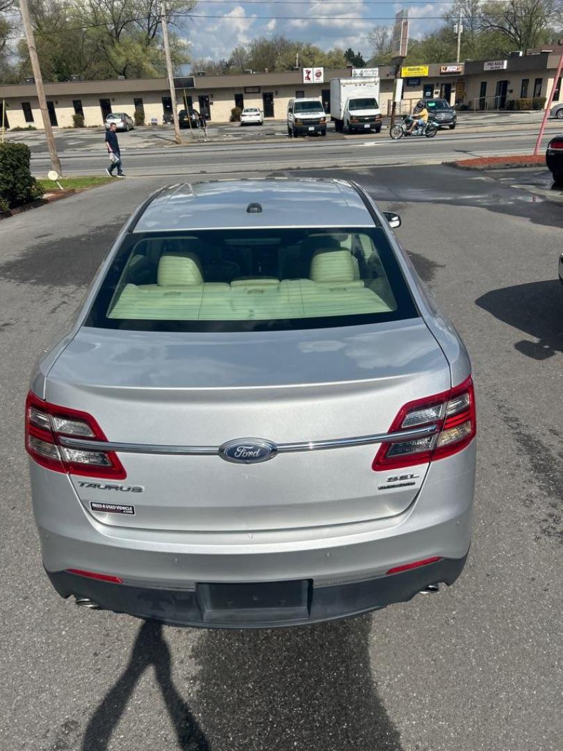 2018 SILVER FORD TAURUS SEL (1FAHP2E8XJG) with an 3.5L engine, Automatic transmission, located at 2514 Williamson Rd NE, Roanoke, VA, 24012, (540) 265-7770, 37.294636, -79.936249 - NO CREDIT CHECK FINANCING WITH ONLY $3800 DOWN PAYMENT!!!! Check out our website www.needausedvehicle.com for our No Credit Check/ In House Financing options!! No Credit Check Available!!! In House Financing Available!!! All Clean Title Vehicles (no Salvaged or flooded vehicles ever on our lot)! - Photo#11