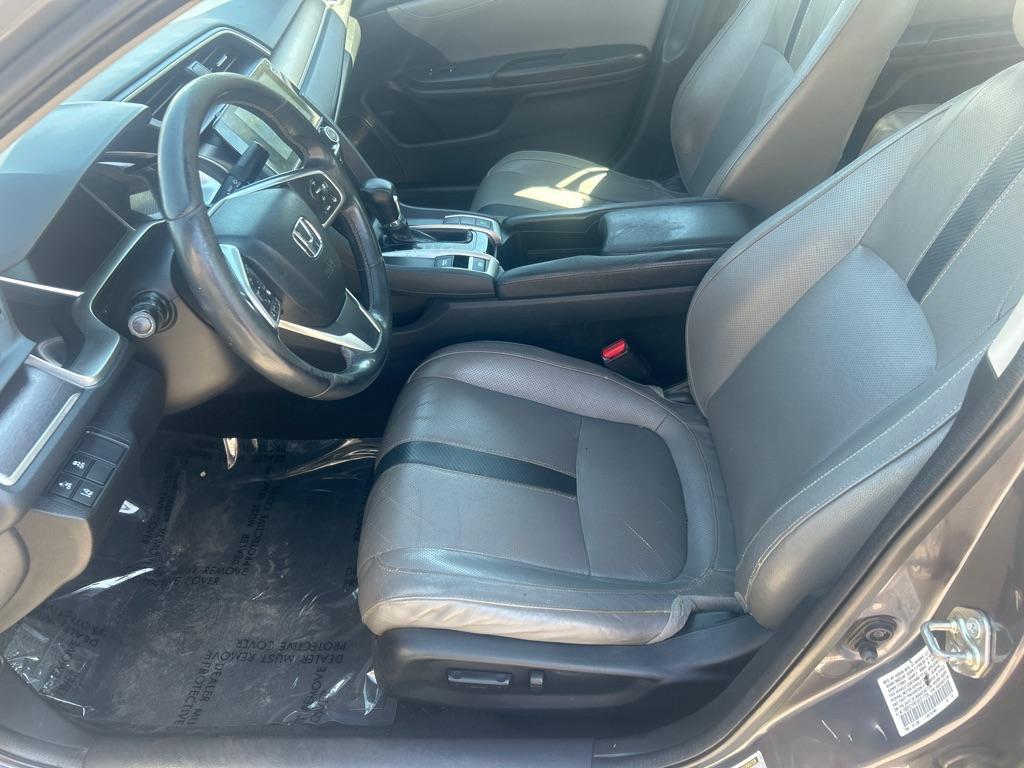 2016 GRAY HONDA CIVIC TOURING (19XFC1F91GE) with an 1.5L engine, Continuously Variable transmission, located at 2514 Williamson Rd NE, Roanoke, VA, 24012, (540) 265-7770, 37.294636, -79.936249 - NO CREDIT CHECK FINANCING WITH ONLY $3800 DOWN PAYMENT!!!! Check out our website www.needausedvehicle.com for our No Credit Check/ In House Financing options!! No Credit Check Available!!! In House Financing Available!!! All Clean Title Vehicles (no Salvaged or flooded vehicles ever on our lot)! - Photo#6