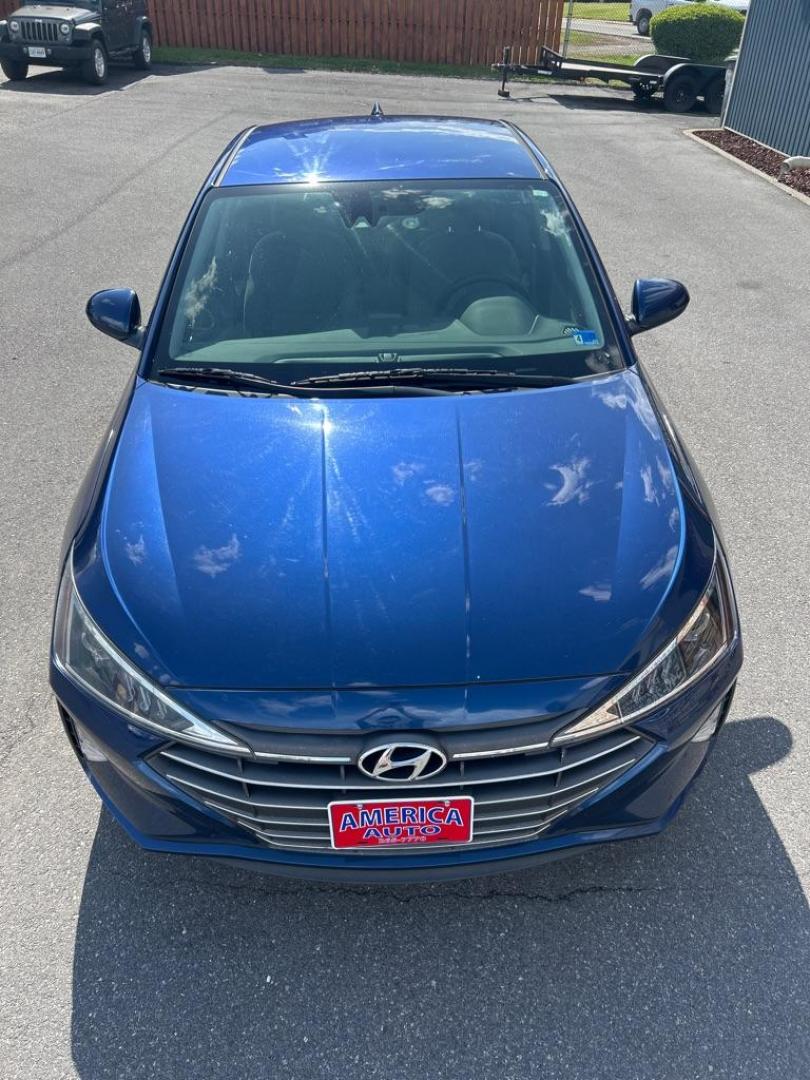 2020 BLUE HYUNDAI ELANTRA SEL (5NPD84LF8LH) with an 2.0L engine, Continuously Variable transmission, located at 2514 Williamson Rd NE, Roanoke, VA, 24012, (540) 265-7770, 37.294636, -79.936249 - Photo#1