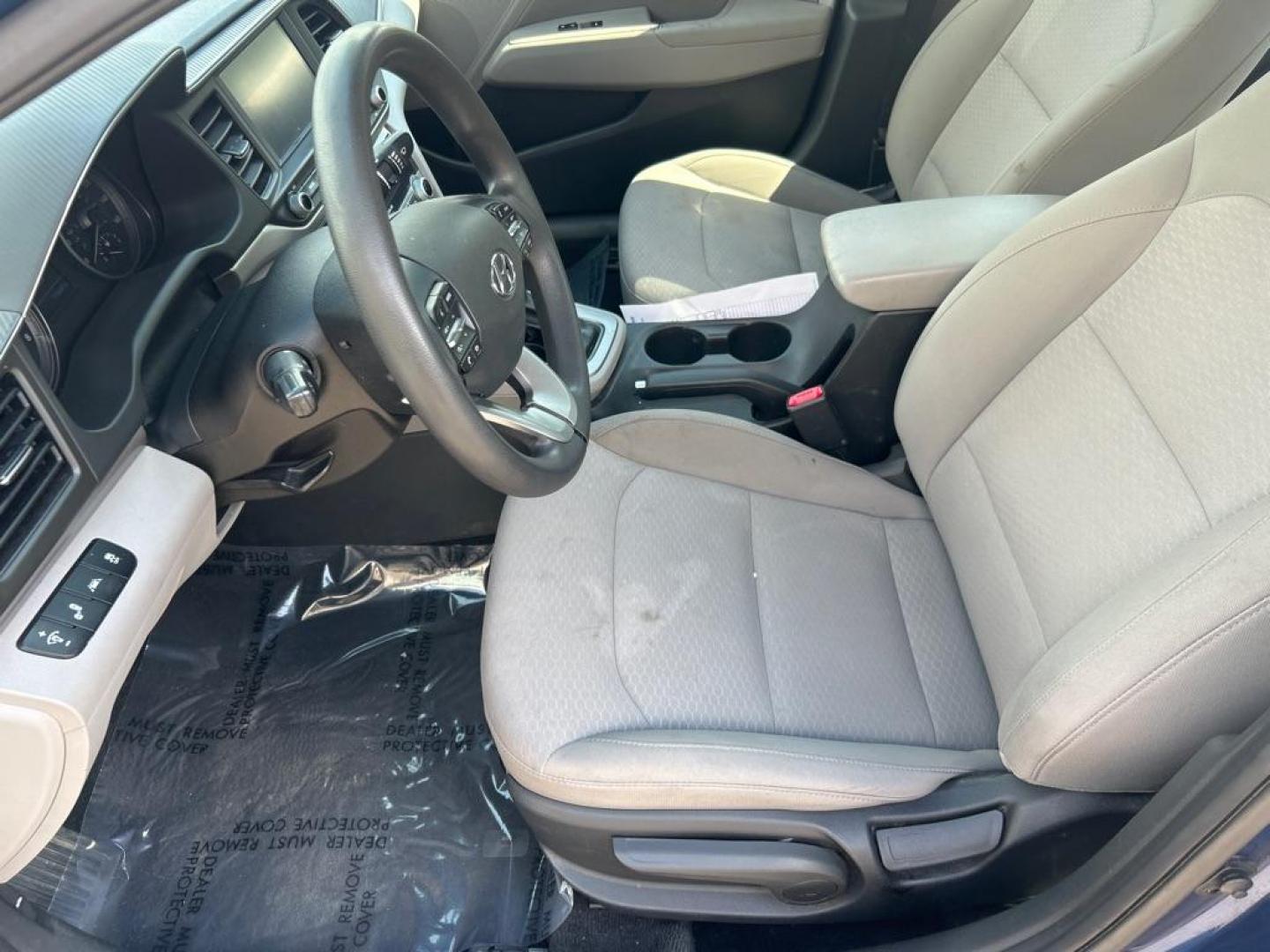 2020 BLUE HYUNDAI ELANTRA SEL (5NPD84LF8LH) with an 2.0L engine, Continuously Variable transmission, located at 2514 Williamson Rd NE, Roanoke, VA, 24012, (540) 265-7770, 37.294636, -79.936249 - Photo#6