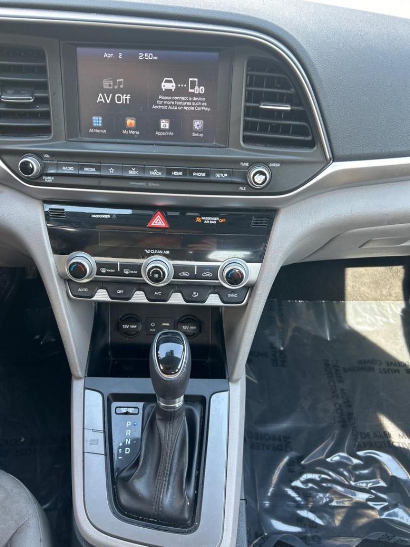 2020 BLUE HYUNDAI ELANTRA SEL (5NPD84LF8LH) with an 2.0L engine, Continuously Variable transmission, located at 2514 Williamson Rd NE, Roanoke, VA, 24012, (540) 265-7770, 37.294636, -79.936249 - Photo#7