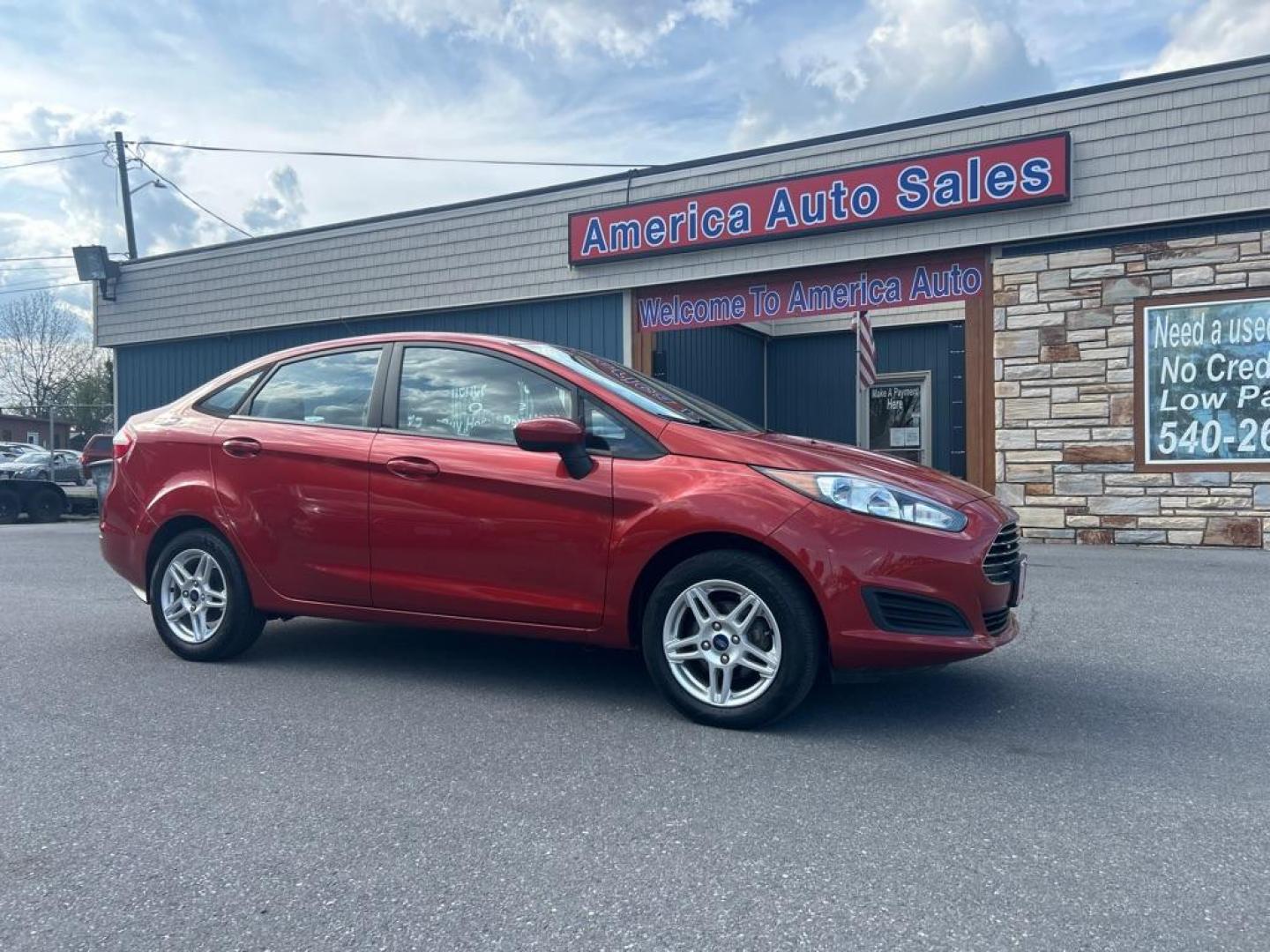 2019 RED FORD FIESTA SE (3FADP4BJXKM) with an 1.6L engine, Automatic transmission, located at 2514 Williamson Rd NE, Roanoke, VA, 24012, (540) 265-7770, 37.294636, -79.936249 - NO CREDIT CHECK FINANCING WITH ONLY $1900 DOWN PAYMENT!!!! Check out our website www.needausedvehicle.com for our No Credit Check/ In House Financing options!! No Credit Check Available!!! In House Financing Available!!! All Clean Title Vehicles (no Salvaged or flooded vehicles ever on our lot)! - Photo#0