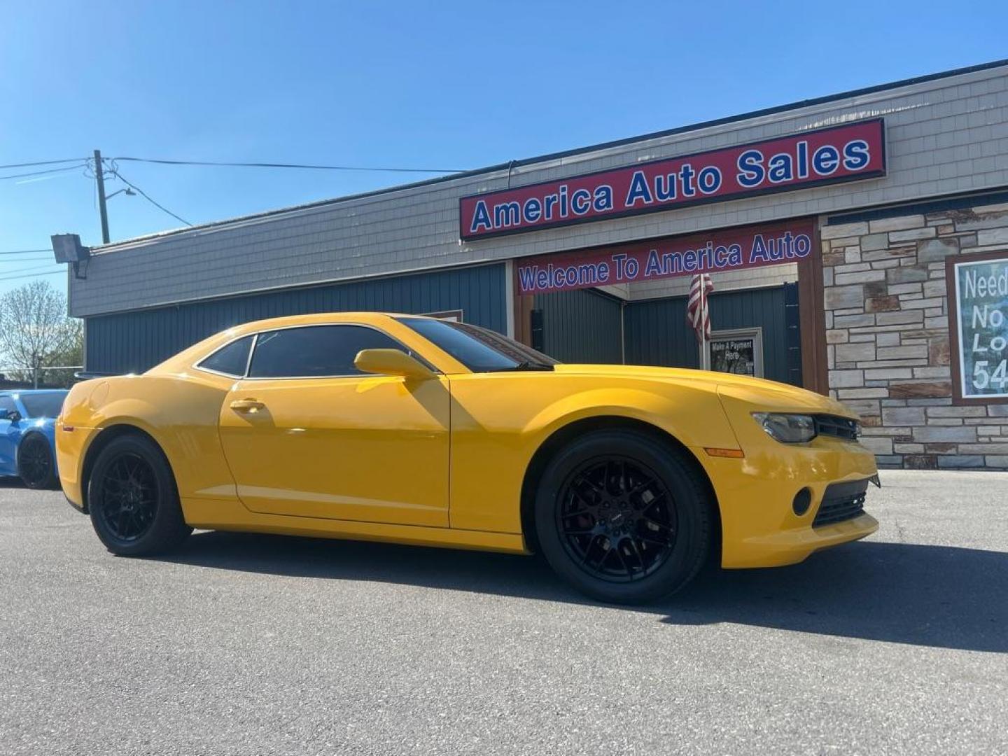 2014 YELLOW CHEVROLET CAMARO LS (2G1FA1E36E9) with an 3.6L engine, Automatic transmission, located at 2514 Williamson Rd NE, Roanoke, VA, 24012, (540) 265-7770, 37.294636, -79.936249 - NO CREDIT CHECK FINANCING WITH ONLY $3800 DOWN PAYMENT!!!! Check out our website www.needausedvehicle.com for our No Credit Check/ In House Financing options!! No Credit Check Available!!! In House Financing Available!!! All Clean Title Vehicles (no Salvaged or flooded vehicles ever on our lot)!- Photo#0