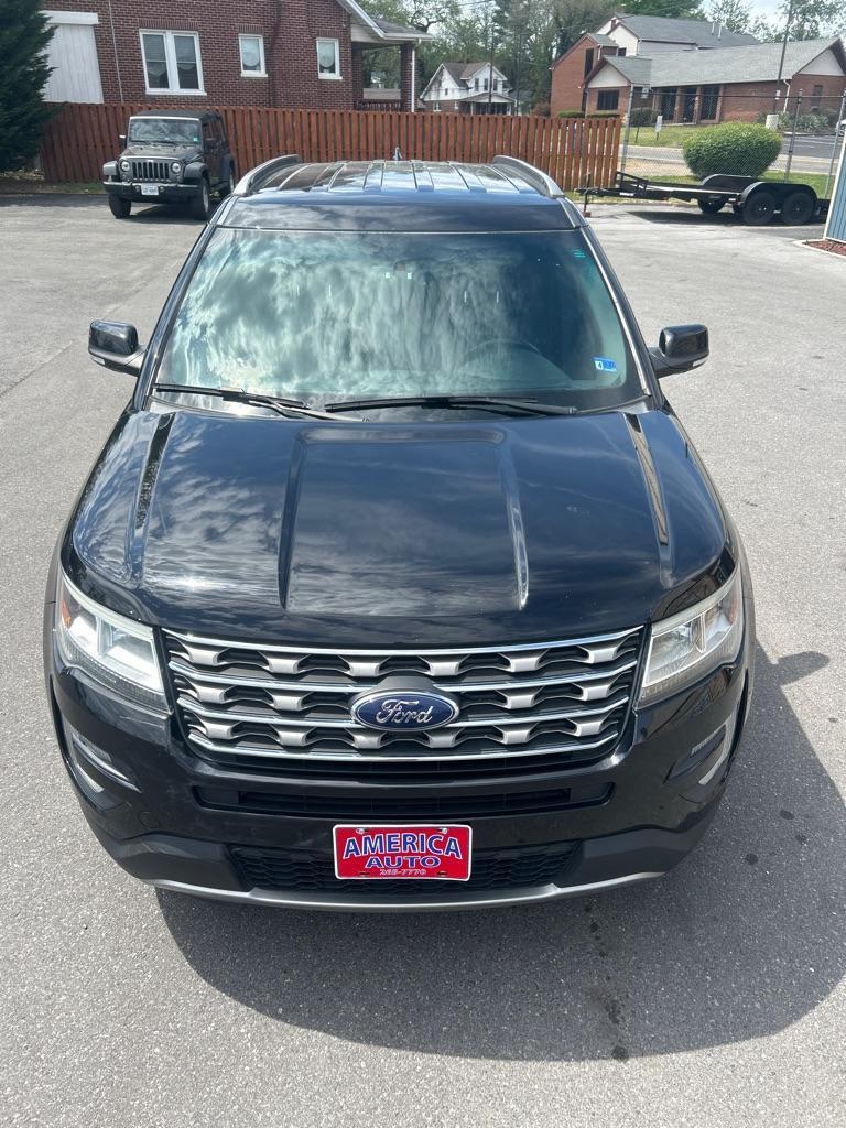 2017 BLACK FORD EXPLORER XLT (1FM5K8D81HG) with an 3.5L engine, Automatic transmission, located at 2514 Williamson Rd NE, Roanoke, VA, 24012, (540) 265-7770, 37.294636, -79.936249 - NO CREDIT CHECK FINANCING WITH ONLY $4000 DOWN PAYMENT!!!! Check out our website www.needausedvehicle.com for our No Credit Check/ In House Financing options!! No Credit Check Available!!! In House Financing Available!!! All Clean Title Vehicles (no Salvaged or flooded vehicles ever on our lot)! - Photo#1