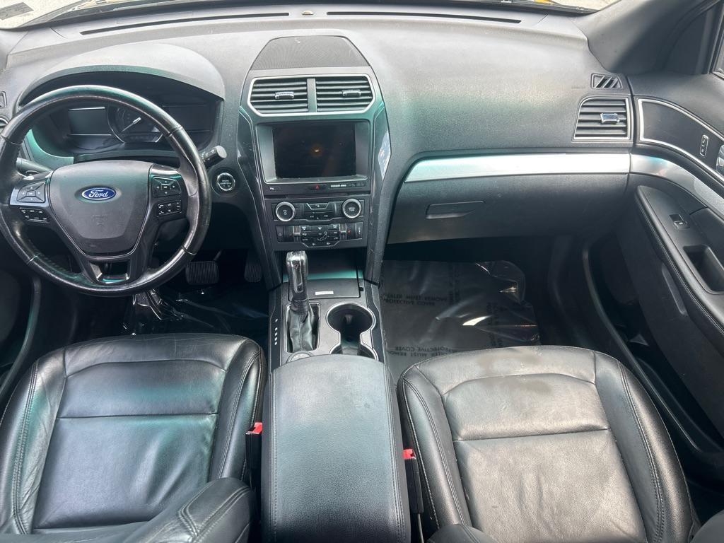 2017 BLACK FORD EXPLORER XLT (1FM5K8D81HG) with an 3.5L engine, Automatic transmission, located at 2514 Williamson Rd NE, Roanoke, VA, 24012, (540) 265-7770, 37.294636, -79.936249 - NO CREDIT CHECK FINANCING WITH ONLY $4000 DOWN PAYMENT!!!! Check out our website www.needausedvehicle.com for our No Credit Check/ In House Financing options!! No Credit Check Available!!! In House Financing Available!!! All Clean Title Vehicles (no Salvaged or flooded vehicles ever on our lot)! - Photo#7