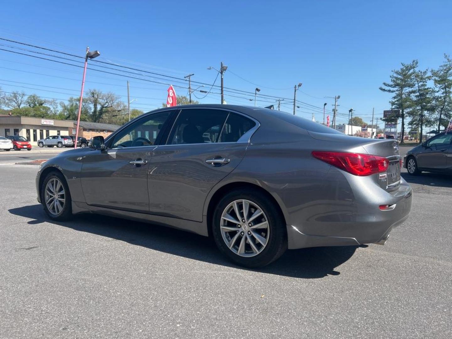 2015 GRAY INFINITI Q50 BASE (JN1BV7AR7FM) with an 3.7L engine, Automatic transmission, located at 2514 Williamson Rd NE, Roanoke, VA, 24012, (540) 265-7770, 37.294636, -79.936249 - NO CREDIT CHECK FINANCING WITH ONLY $4000 DOWN PAYMENT!!!! Check out our website www.needausedvehicle.com for our No Credit Check/ In House Financing options!! No Credit Check Available!!! In House Financing Available!!! All Clean Title Vehicles (no Salvaged or flooded vehicles ever on our lot)! - Photo#2