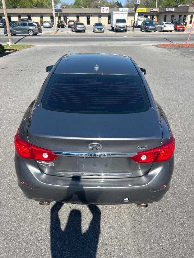 2015 GRAY INFINITI Q50 BASE (JN1BV7AR7FM) with an 3.7L engine, Automatic transmission, located at 2514 Williamson Rd NE, Roanoke, VA, 24012, (540) 265-7770, 37.294636, -79.936249 - NO CREDIT CHECK FINANCING WITH ONLY $4000 DOWN PAYMENT!!!! Check out our website www.needausedvehicle.com for our No Credit Check/ In House Financing options!! No Credit Check Available!!! In House Financing Available!!! All Clean Title Vehicles (no Salvaged or flooded vehicles ever on our lot)! - Photo#3