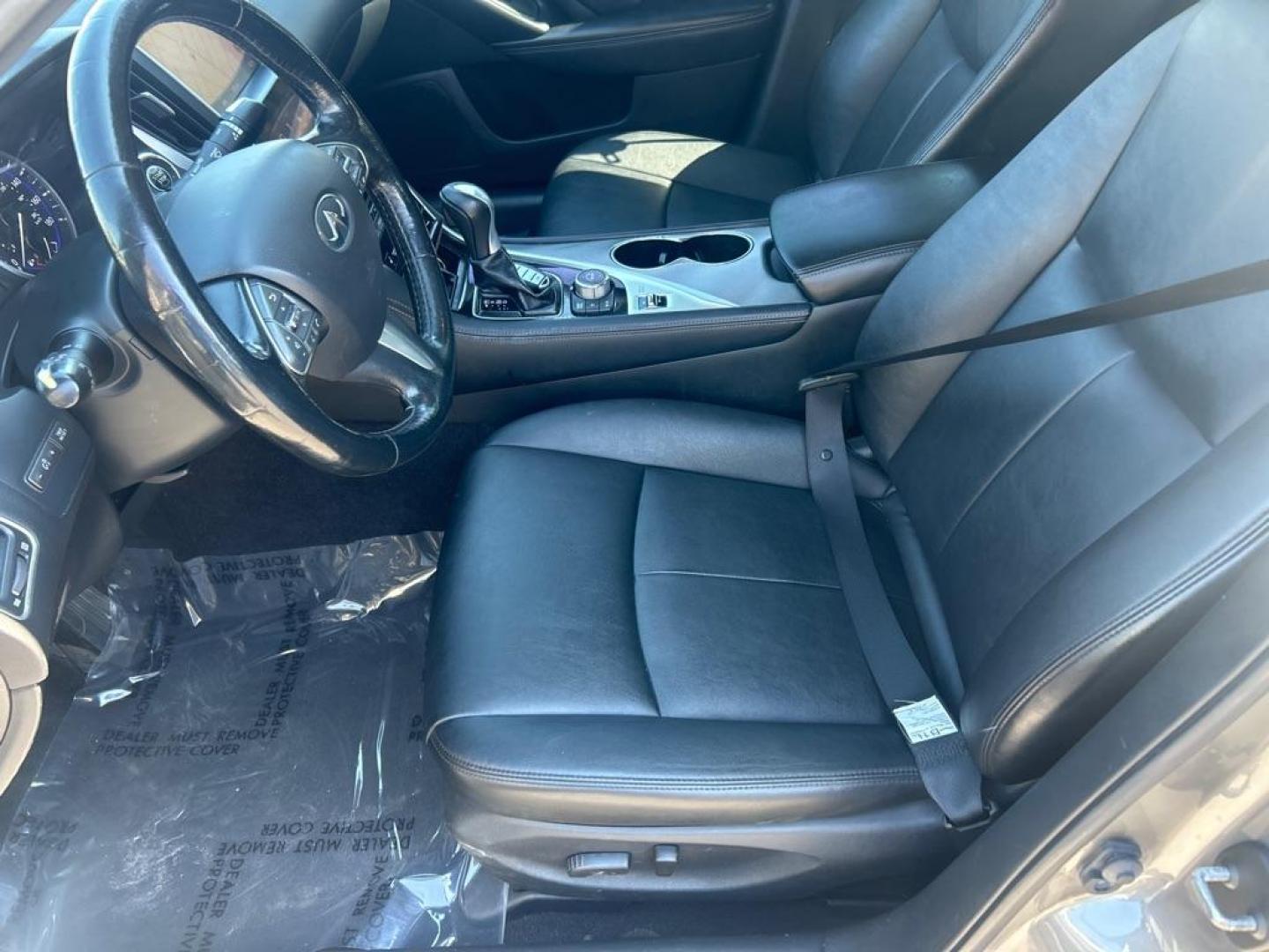 2015 GRAY INFINITI Q50 BASE (JN1BV7AR7FM) with an 3.7L engine, Automatic transmission, located at 2514 Williamson Rd NE, Roanoke, VA, 24012, (540) 265-7770, 37.294636, -79.936249 - NO CREDIT CHECK FINANCING WITH ONLY $4000 DOWN PAYMENT!!!! Check out our website www.needausedvehicle.com for our No Credit Check/ In House Financing options!! No Credit Check Available!!! In House Financing Available!!! All Clean Title Vehicles (no Salvaged or flooded vehicles ever on our lot)! - Photo#6