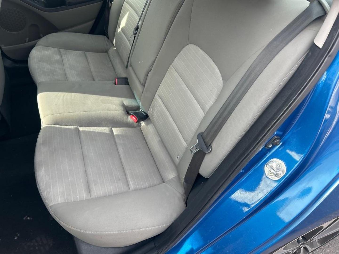 2014 BLUE KIA FORTE EX (KNAFX4A89E5) with an 2.0L engine, Automatic transmission, located at 2514 Williamson Rd NE, Roanoke, VA, 24012, (540) 265-7770, 37.294636, -79.936249 - NO CREDIT CHECK FINANCING WITH ONLY $1900 DOWN PAYMENT!!!! Check out our website www.needausedvehicle.com for our No Credit Check/ In House Financing options!! No Credit Check Available!!! In House Financing Available!!! All Clean Title Vehicles (no Salvaged or flooded vehicles ever on our lot)!- Photo#2