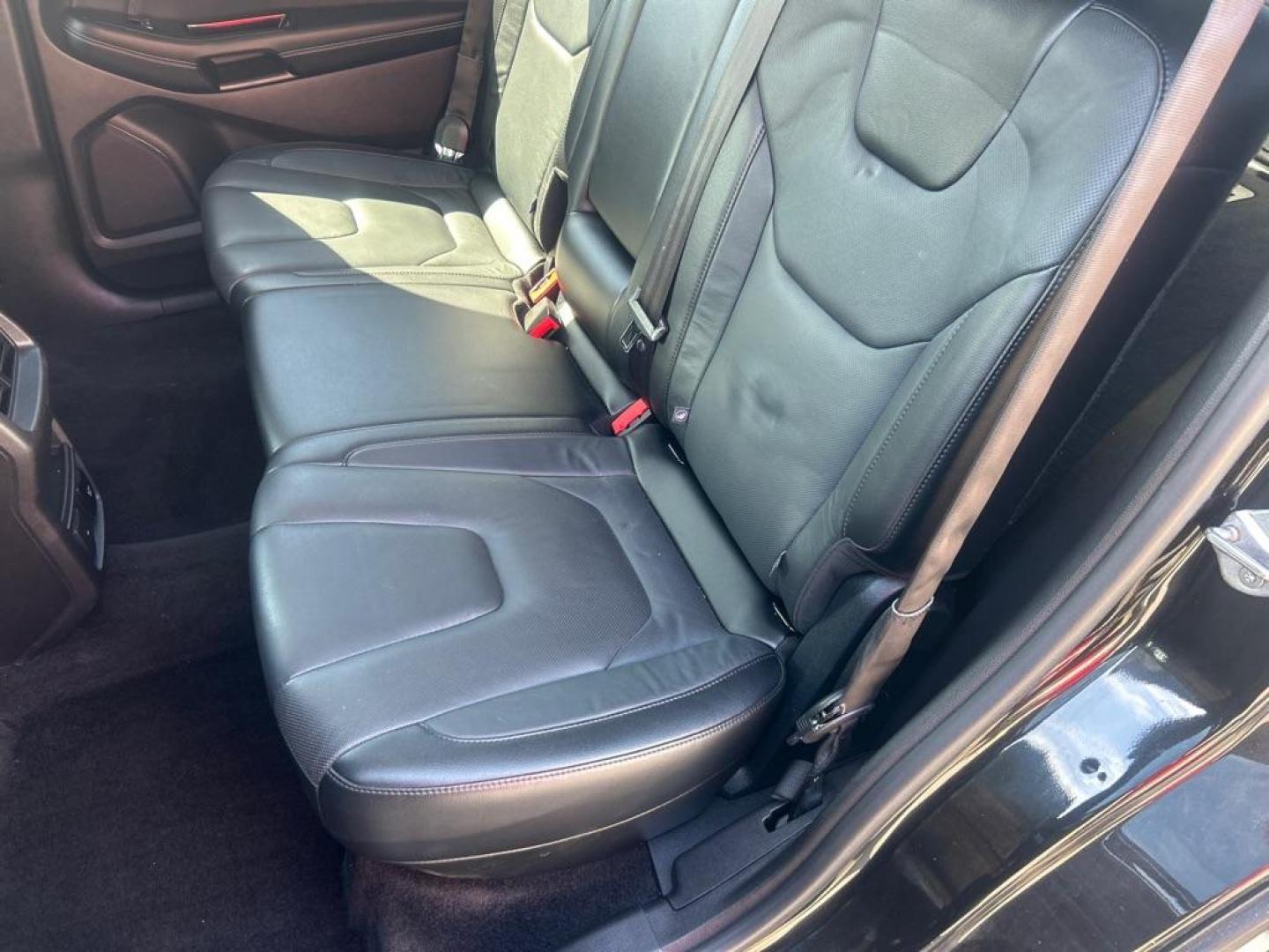 2015 BLACK FORD EDGE TITANIUM (2FMPK4K96FB) with an 2.0L engine, Automatic transmission, located at 2514 Williamson Rd NE, Roanoke, VA, 24012, (540) 265-7770, 37.294636, -79.936249 - NO CREDIT CHECK FINANCING WITH ONLY $3800 DOWN PAYMENT!!!! Check out our website www.needausedvehicle.com for our No Credit Check/ In House Financing options!! No Credit Check Available!!! In House Financing Available!!! All Clean Title Vehicles (no Salvaged or flooded vehicles ever on our lot)! - Photo#4