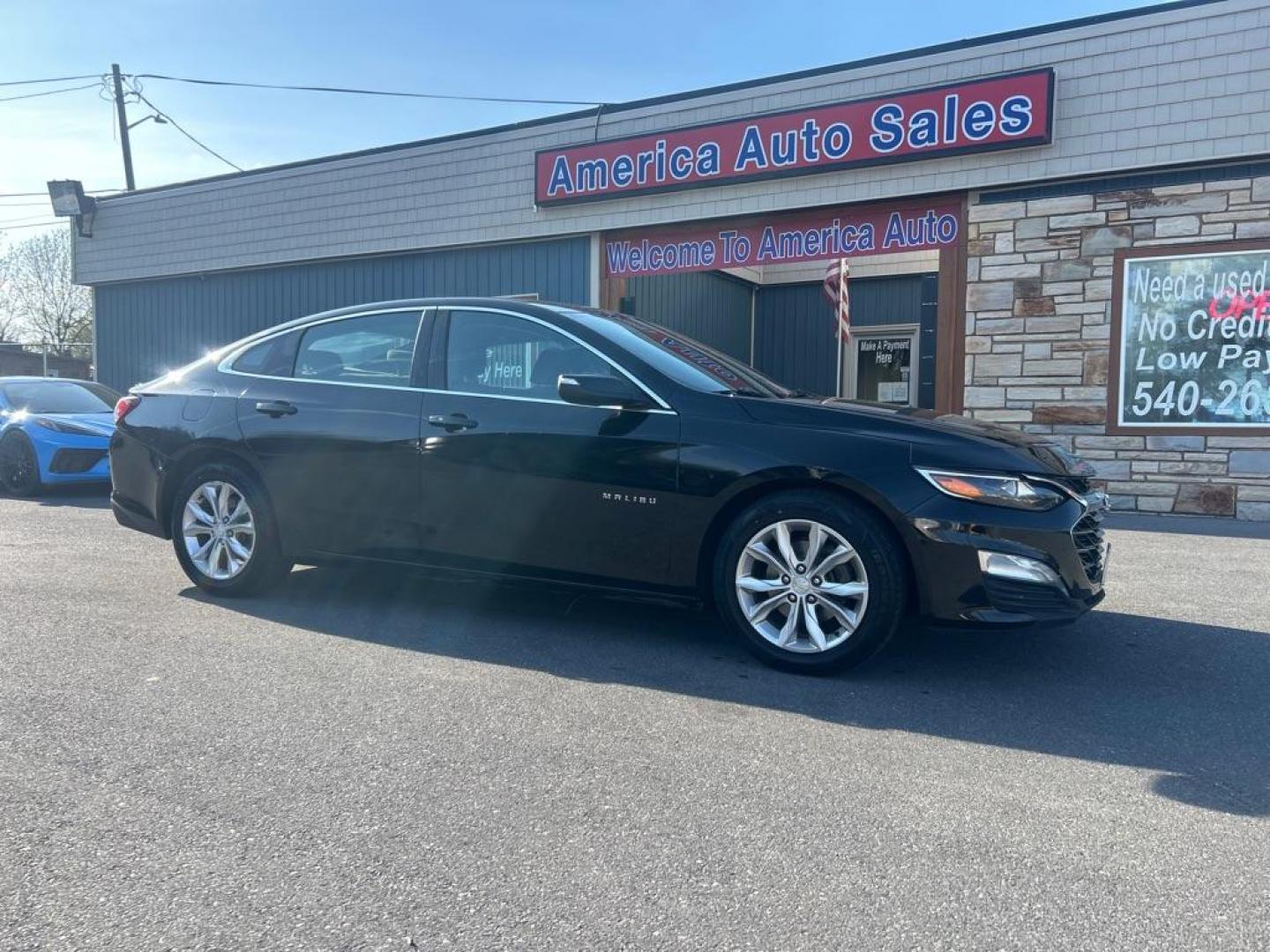 2019 BLACK CHEVROLET MALIBU LT (1G1ZD5ST0KF) with an 1.5L engine, Continuously Variable transmission, located at 2514 Williamson Rd NE, Roanoke, VA, 24012, (540) 265-7770, 37.294636, -79.936249 - NO CREDIT CHECK FINANCING WITH ONLY $3700 DOWN PAYMENT!!!! Check out our website www.needausedvehicle.com for our No Credit Check/ In House Financing options!! No Credit Check Available!!! In House Financing Available!!! All Clean Title Vehicles (no Salvaged or flooded vehicles ever on our lot)! - Photo#0