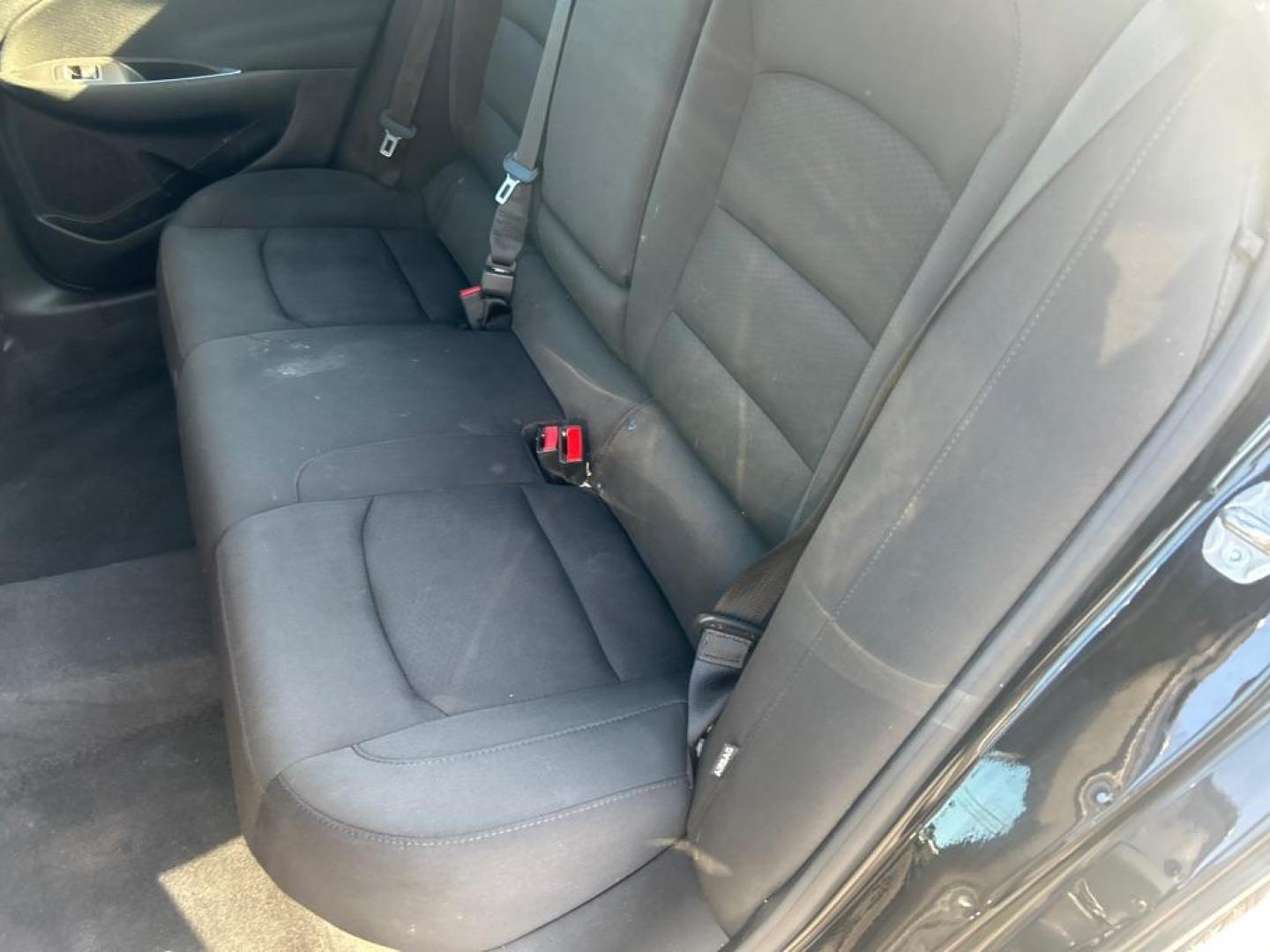 2019 BLACK CHEVROLET MALIBU LT (1G1ZD5ST0KF) with an 1.5L engine, Continuously Variable transmission, located at 2514 Williamson Rd NE, Roanoke, VA, 24012, (540) 265-7770, 37.294636, -79.936249 - NO CREDIT CHECK FINANCING WITH ONLY $3700 DOWN PAYMENT!!!! Check out our website www.needausedvehicle.com for our No Credit Check/ In House Financing options!! No Credit Check Available!!! In House Financing Available!!! All Clean Title Vehicles (no Salvaged or flooded vehicles ever on our lot)! - Photo#4