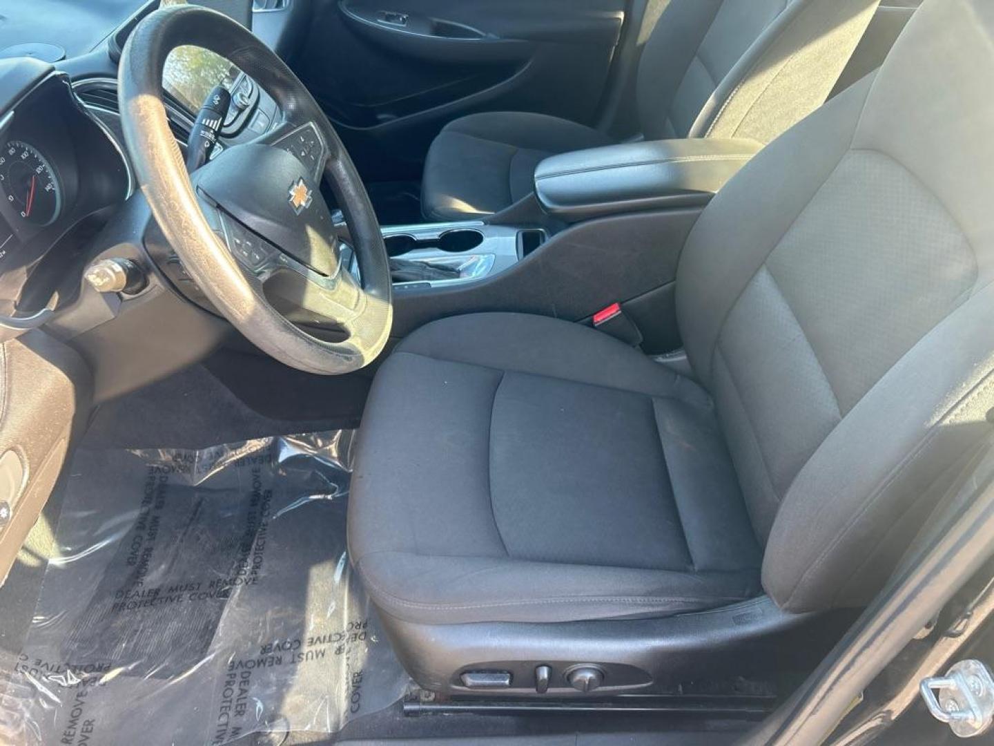 2019 BLACK CHEVROLET MALIBU LT (1G1ZD5ST0KF) with an 1.5L engine, Continuously Variable transmission, located at 2514 Williamson Rd NE, Roanoke, VA, 24012, (540) 265-7770, 37.294636, -79.936249 - NO CREDIT CHECK FINANCING WITH ONLY $3700 DOWN PAYMENT!!!! Check out our website www.needausedvehicle.com for our No Credit Check/ In House Financing options!! No Credit Check Available!!! In House Financing Available!!! All Clean Title Vehicles (no Salvaged or flooded vehicles ever on our lot)! - Photo#6