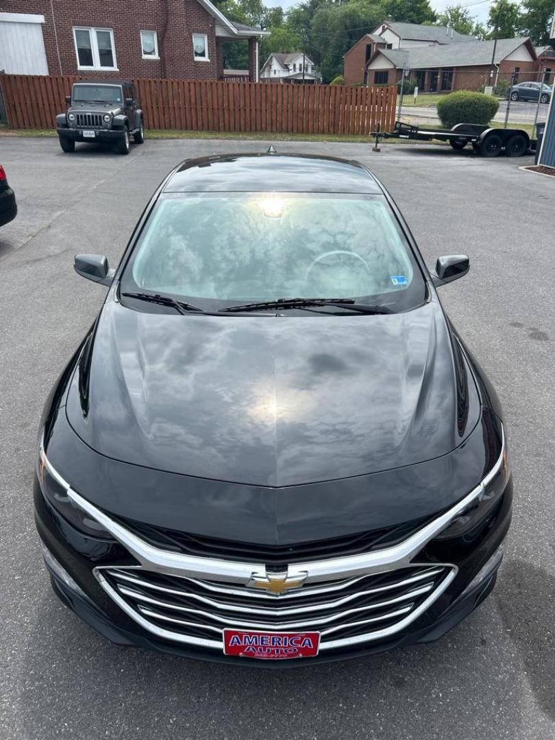 2019 BLACK CHEVROLET MALIBU LT (1G1ZD5ST0KF) with an 1.5L engine, Continuously Variable transmission, located at 2514 Williamson Rd NE, Roanoke, VA, 24012, (540) 265-7770, 37.294636, -79.936249 - NO CREDIT CHECK FINANCING WITH ONLY $3700 DOWN PAYMENT!!!! Check out our website www.needausedvehicle.com for our No Credit Check/ In House Financing options!! No Credit Check Available!!! In House Financing Available!!! All Clean Title Vehicles (no Salvaged or flooded vehicles ever on our lot)!- Photo#10