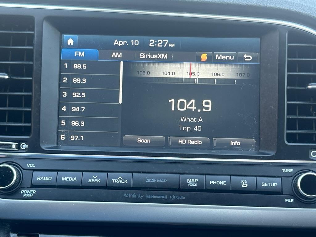 2017 GRAY HYUNDAI ELANTRA SE (KMHD84LF3HU) with an 2.0L engine, Automatic transmission, located at 2514 Williamson Rd NE, Roanoke, VA, 24012, (540) 265-7770, 37.294636, -79.936249 - NO CREDIT CHECK FINANCING WITH ONLY $2500 DOWN PAYMENT!!!! Check out our website www.needausedvehicle.com for our No Credit Check/ In House Financing options!! No Credit Check Available!!! In House Financing Available!!! All Clean Title Vehicles (no Salvaged or flooded vehicles ever on our lot)! - Photo#6