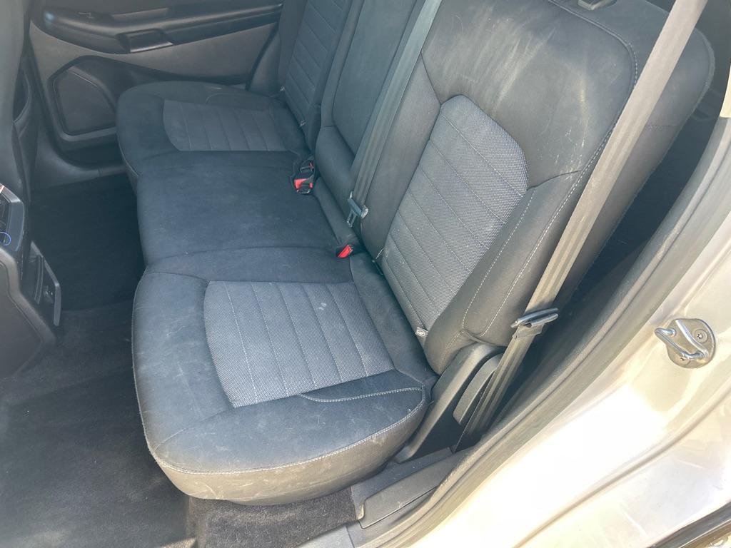 2017 SILVER FORD EDGE SE (2FMPK4G99HB) with an 2.0L engine, Automatic transmission, located at 2514 Williamson Rd NE, Roanoke, VA, 24012, (540) 265-7770, 37.294636, -79.936249 - NO CREDIT CHECK FINANCING WITH ONLY $4000 DOWN PAYMENT!!!! Check out our website www.needausedvehicle.com for our No Credit Check/ In House Financing options!! No Credit Check Available!!! In House Financing Available!!! All Clean Title Vehicles (no Salvaged or flooded vehicles ever on our lot)! - Photo#4