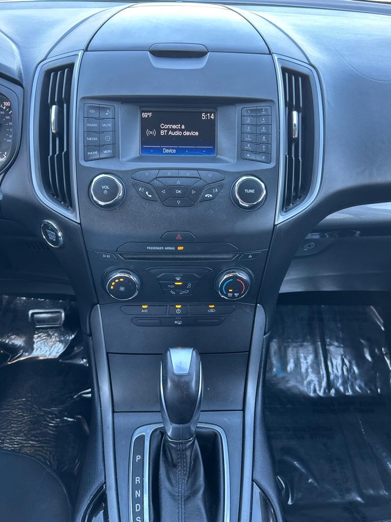 2017 SILVER FORD EDGE SE (2FMPK4G99HB) with an 2.0L engine, Automatic transmission, located at 2514 Williamson Rd NE, Roanoke, VA, 24012, (540) 265-7770, 37.294636, -79.936249 - NO CREDIT CHECK FINANCING WITH ONLY $4000 DOWN PAYMENT!!!! Check out our website www.needausedvehicle.com for our No Credit Check/ In House Financing options!! No Credit Check Available!!! In House Financing Available!!! All Clean Title Vehicles (no Salvaged or flooded vehicles ever on our lot)! - Photo#7