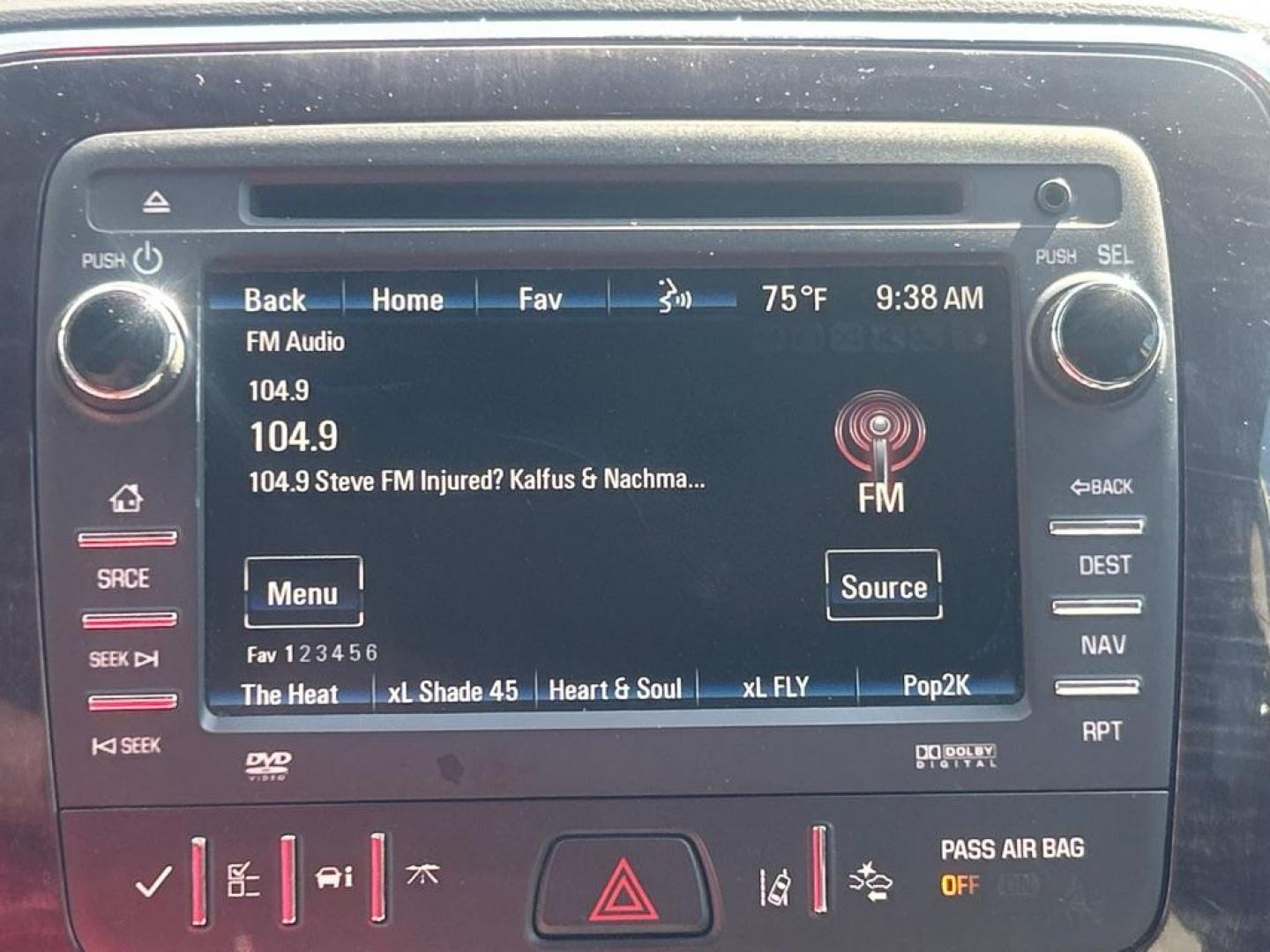 2017 WHITE BUICK ENCLAVE PREMIUM (5GAKVCKD6HJ) with an 3.6L engine, Automatic transmission, located at 2514 Williamson Rd NE, Roanoke, VA, 24012, (540) 265-7770, 37.294636, -79.936249 - Photo#15