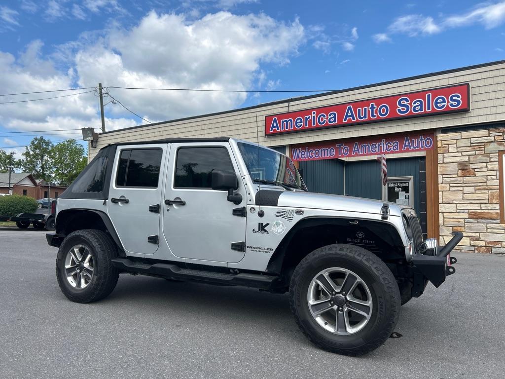 photo of 2012 JEEP WRANGLER UNLIMI SAHARA