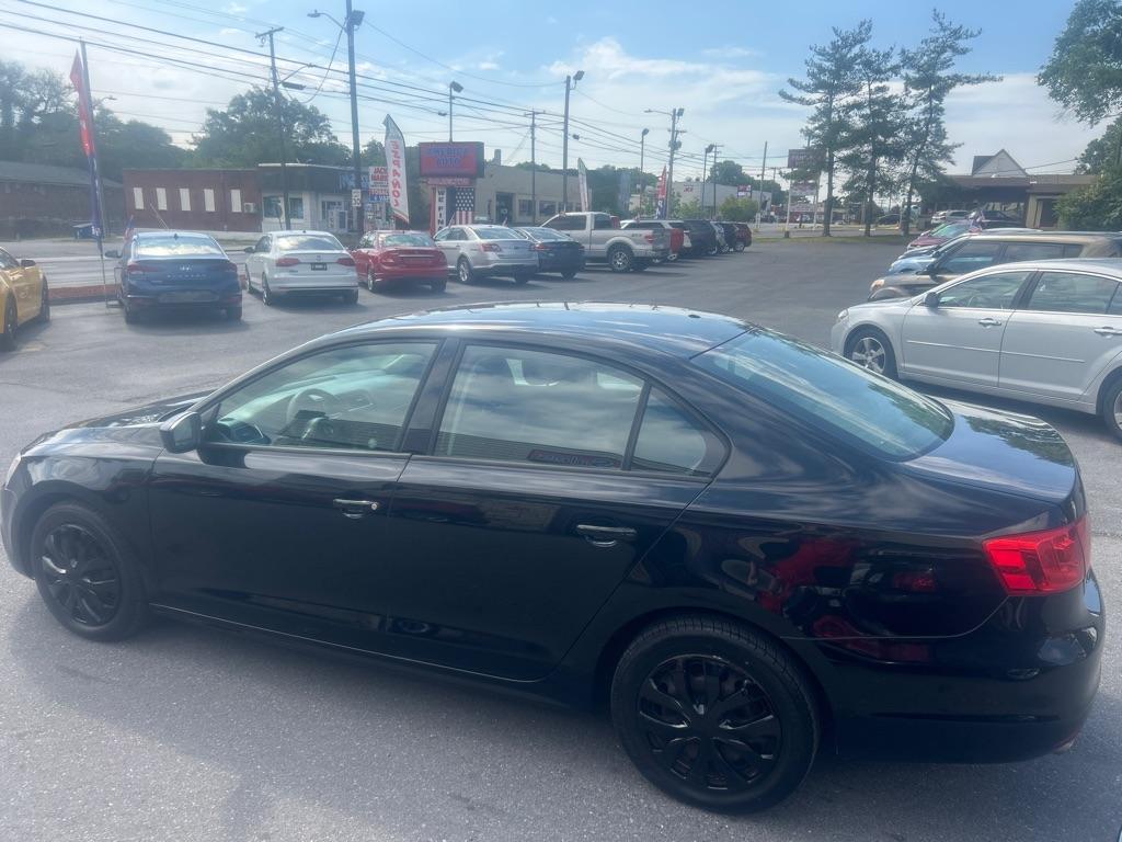 2012 BLACK VOLKSWAGEN JETTA BASE (3VW1K7AJ7CM) with an 2.0L engine, Manual transmission, located at 2514 Williamson Rd NE, Roanoke, VA, 24012, (540) 265-7770, 37.294636, -79.936249 - NO CREDIT CHECK FINANCING WITH ONLY $1600 DOWN PAYMENT!!!! Check out our website www.needausedvehicle.com for our No Credit Check/ In House Financing options!! No Credit Check Available!!! In House Financing Available!!! All Clean Title Vehicles (no Salvaged or flooded vehicles ever on our lot)! - Photo#1