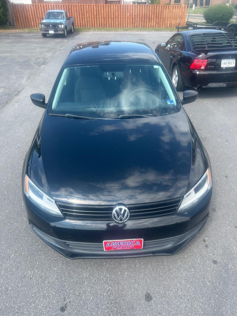 2012 BLACK VOLKSWAGEN JETTA BASE (3VW1K7AJ7CM) with an 2.0L engine, Manual transmission, located at 2514 Williamson Rd NE, Roanoke, VA, 24012, (540) 265-7770, 37.294636, -79.936249 - NO CREDIT CHECK FINANCING WITH ONLY $1600 DOWN PAYMENT!!!! Check out our website www.needausedvehicle.com for our No Credit Check/ In House Financing options!! No Credit Check Available!!! In House Financing Available!!! All Clean Title Vehicles (no Salvaged or flooded vehicles ever on our lot)! - Photo#8