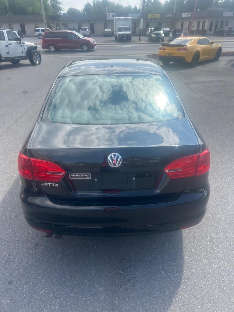 2012 BLACK VOLKSWAGEN JETTA BASE (3VW1K7AJ7CM) with an 2.0L engine, Manual transmission, located at 2514 Williamson Rd NE, Roanoke, VA, 24012, (540) 265-7770, 37.294636, -79.936249 - NO CREDIT CHECK FINANCING WITH ONLY $1600 DOWN PAYMENT!!!! Check out our website www.needausedvehicle.com for our No Credit Check/ In House Financing options!! No Credit Check Available!!! In House Financing Available!!! All Clean Title Vehicles (no Salvaged or flooded vehicles ever on our lot)! - Photo#9
