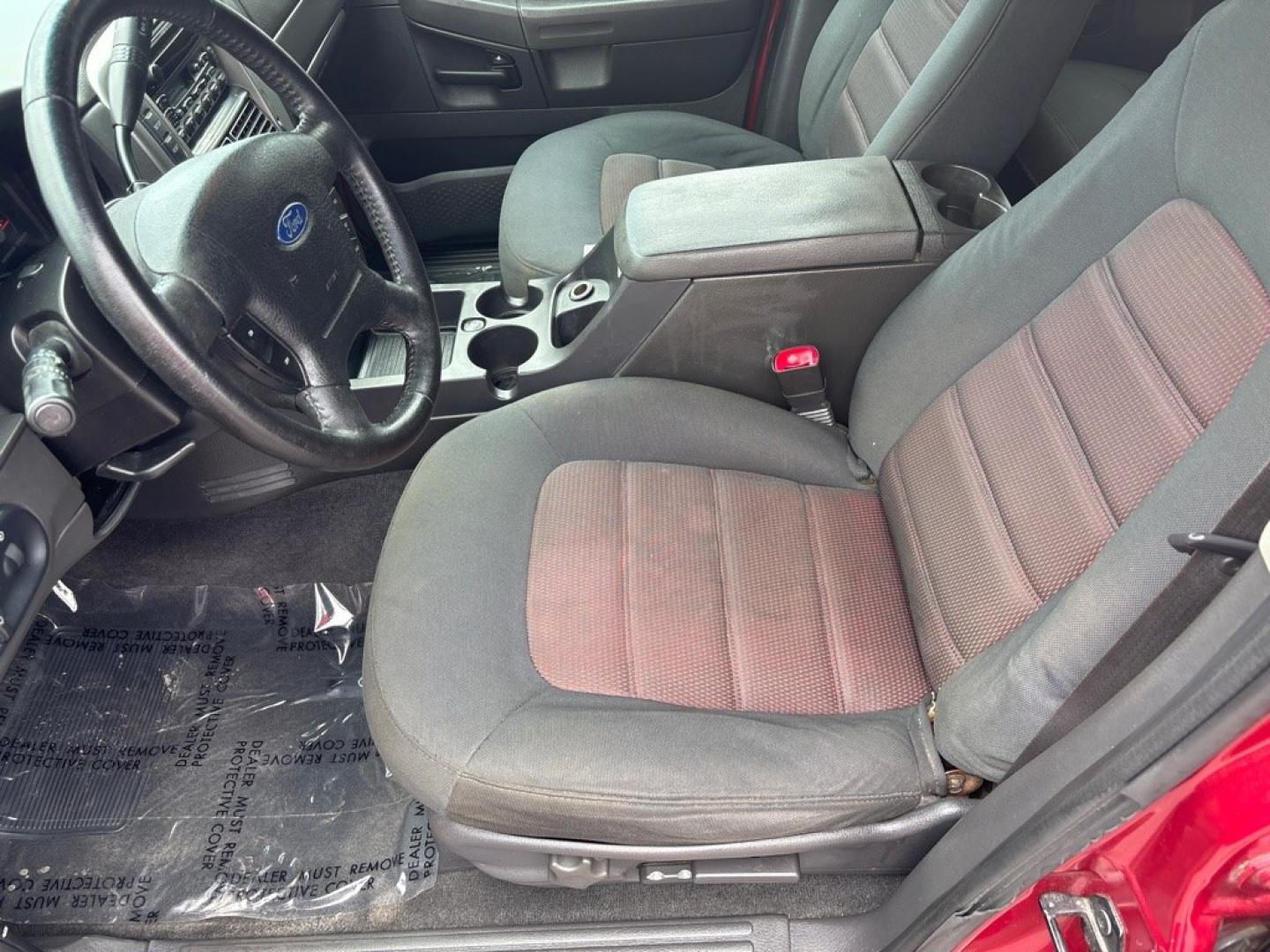 2005 RED FORD EXPLORER XLT (1FMZU73K25U) with an 4.0L engine, Automatic transmission, located at 2514 Williamson Rd NE, Roanoke, VA, 24012, (540) 265-7770, 37.294636, -79.936249 - NO CREDIT CHECK FINANCING WITH ONLY $1600 DOWN PAYMENT!!!! Check out our website www.needausedvehicle.com for our No Credit Check/ In House Financing options!! No Credit Check Available!!! In House Financing Available!!! All Clean Title Vehicles (no Salvaged or flooded vehicles ever on our lot)!- Photo#9