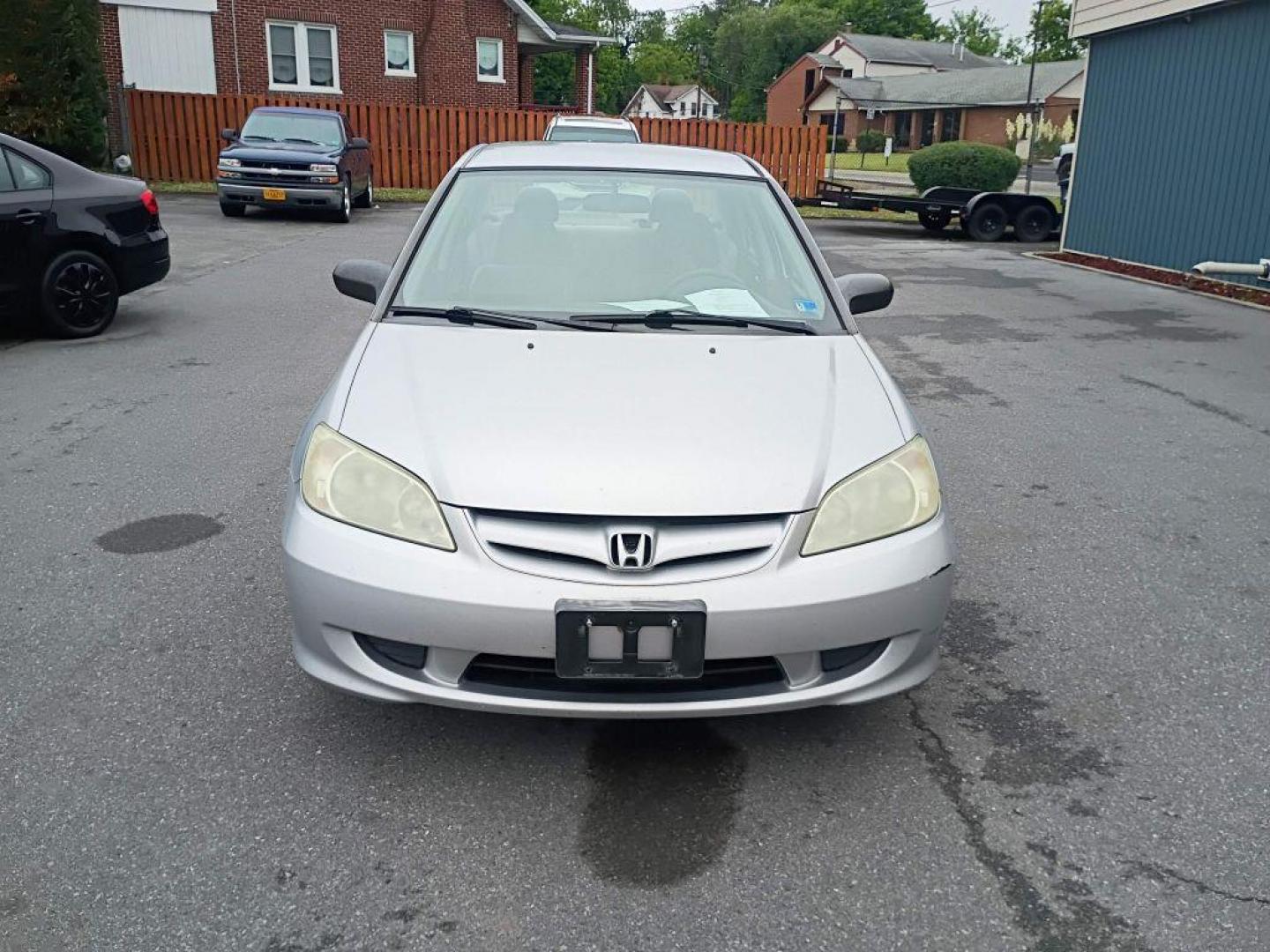 2005 GRAY HONDA CIVIC LX (2HGES16645H) with an 1.7L engine, Automatic transmission, located at 2514 Williamson Rd NE, Roanoke, VA, 24012, (540) 265-7770, 37.294636, -79.936249 - NO CREDIT CHECK FINANCING WITH ONLY $1800 DOWN PAYMENT!!!! Check out our website www.needausedvehicle.com for our No Credit Check/ In House Financing options!! No Credit Check Available!!! In House Financing Available!!! All Clean Title Vehicles (no Salvaged or flooded vehicles ever on our lot)! - Photo#2