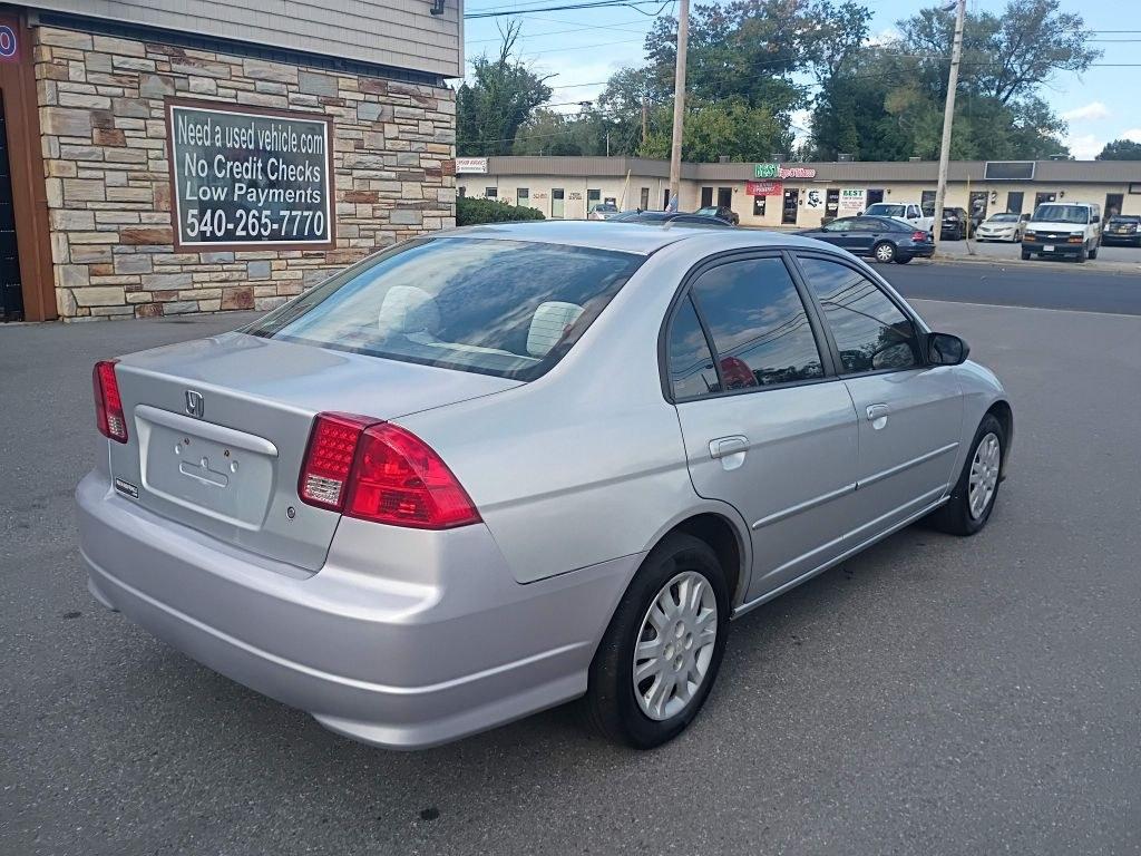 2005 SILVER HONDA CIVIC LX (2HGES16645H) with an 1.7L engine, Automatic transmission, located at 2514 Williamson Rd NE, Roanoke, VA, 24012, (540) 265-7770, 37.294636, -79.936249 - NO CREDIT CHECK FINANCING WITH ONLY $1800 DOWN PAYMENT!!!! Check out our website www.needausedvehicle.com for our No Credit Check/ In House Financing options!! No Credit Check Available!!! In House Financing Available!!! All Clean Title Vehicles (no Salvaged or flooded vehicles ever on our lot)!- Photo#4