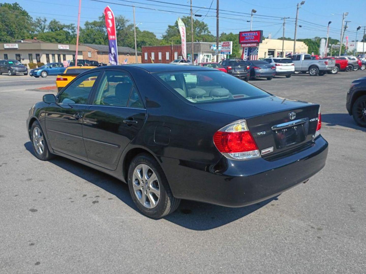 2006 BLACK TOYOTA CAMRY LE (4T1BF30K56U) with an 3.0L engine, Automatic transmission, located at 2514 Williamson Rd NE, Roanoke, VA, 24012, (540) 265-7770, 37.294636, -79.936249 - NO CREDIT CHECK FINANCING WITH ONLY $1700 DOWN PAYMENT!!!! Check out our website www.needausedvehicle.com for our No Credit Check/ In House Financing options!! No Credit Check Available!!! In House Financing Available!!! All Clean Title Vehicles (no Salvaged or flooded vehicles ever on our lot)! - Photo#2