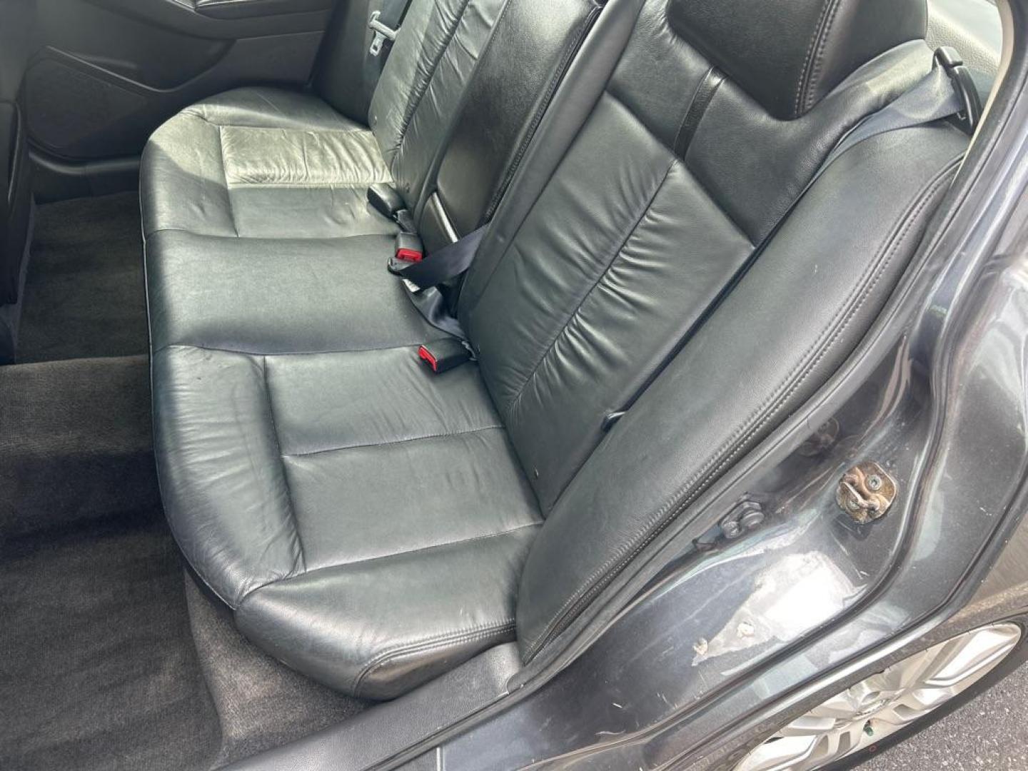 2010 GRAY NISSAN ALTIMA BASE (1N4AL2AP7AN) with an 2.5L engine, Continuously Variable transmission, located at 2514 Williamson Rd NE, Roanoke, VA, 24012, (540) 265-7770, 37.294636, -79.936249- Photo#2
