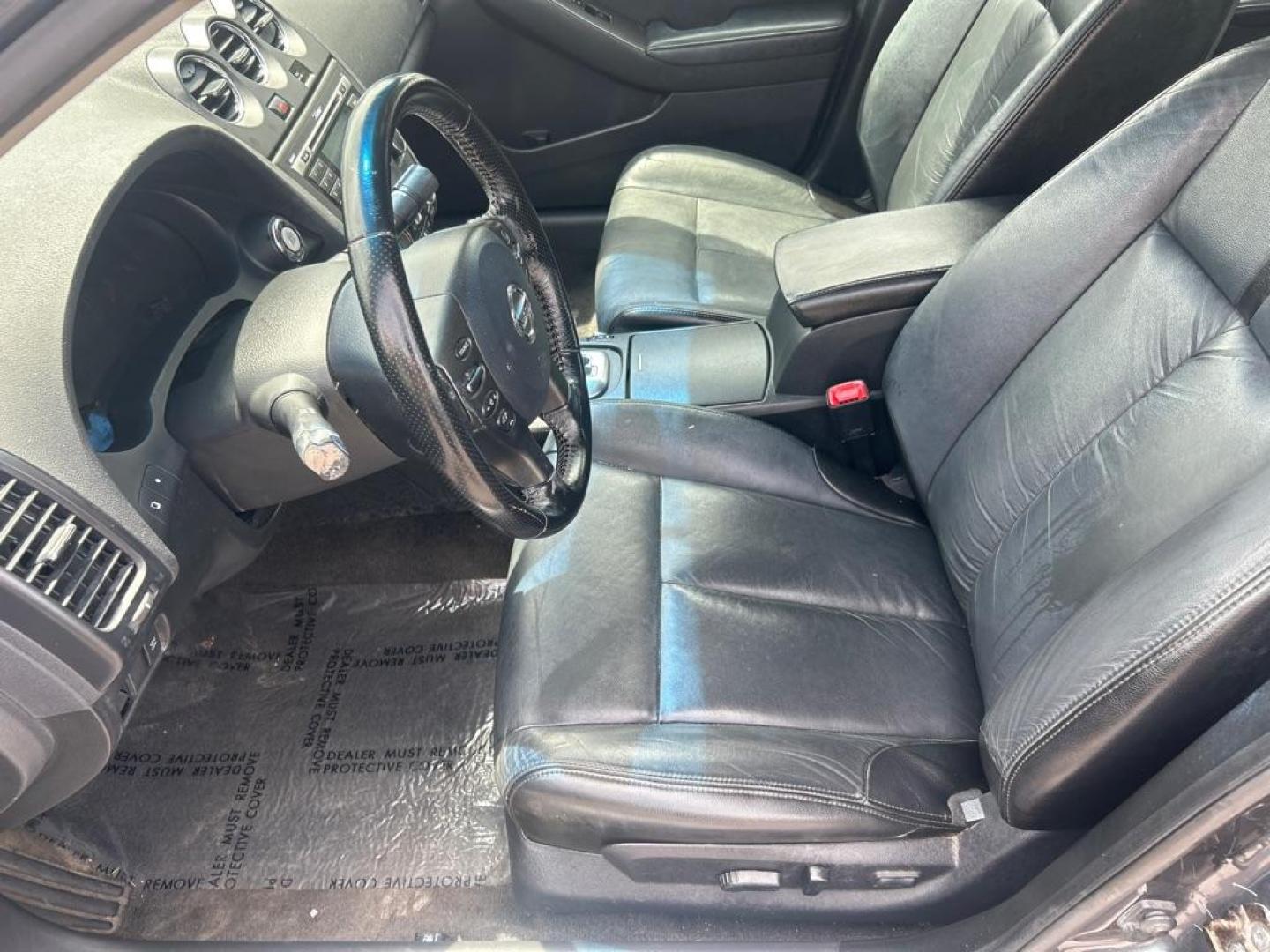 2010 GRAY NISSAN ALTIMA BASE (1N4AL2AP7AN) with an 2.5L engine, Continuously Variable transmission, located at 2514 Williamson Rd NE, Roanoke, VA, 24012, (540) 265-7770, 37.294636, -79.936249- Photo#4