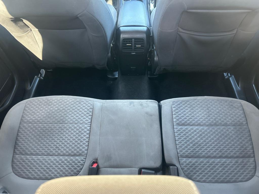 2020 RED FORD ESCAPE SE (1FMCU0G65LU) with an 1.5L engine, Automatic transmission, located at 2514 Williamson Rd NE, Roanoke, VA, 24012, (540) 265-7770, 37.294636, -79.936249 - NO CREDIT CHECK FINANCING WITH ONLY $4200 DOWN PAYMENT!!!! Check out our website www.needausedvehicle.com for our No Credit Check/ In House Financing options!! No Credit Check Available!!! In House Financing Available!!! All Clean Title Vehicles (no Salvaged or flooded vehicles ever on our lot)! - Photo#3